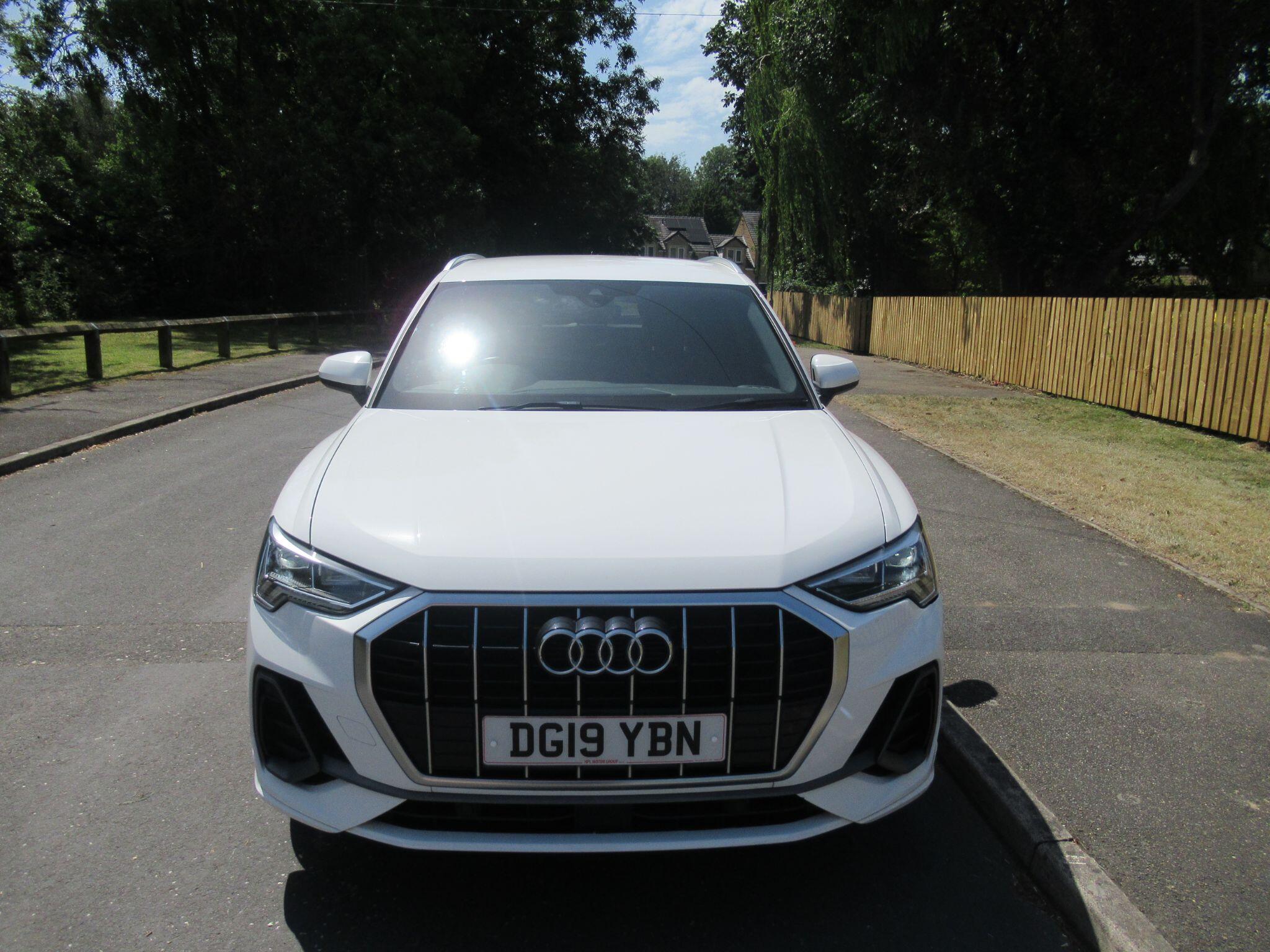 Audi Q3 - Image 7