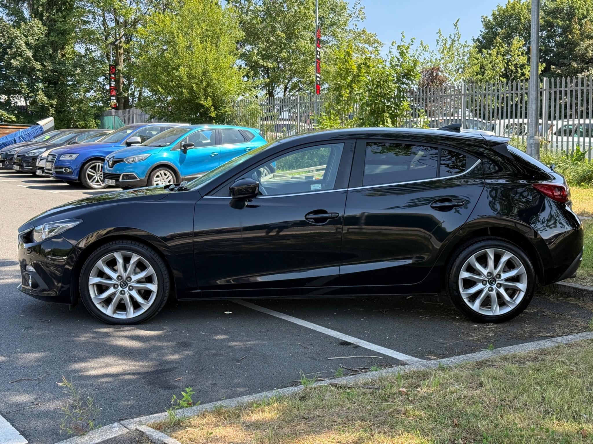 Mazda MAZDA3 - Image 7