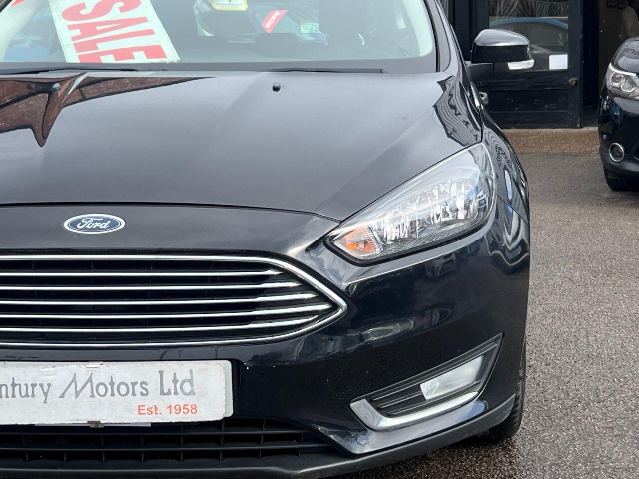 Ford Focus - Image 9