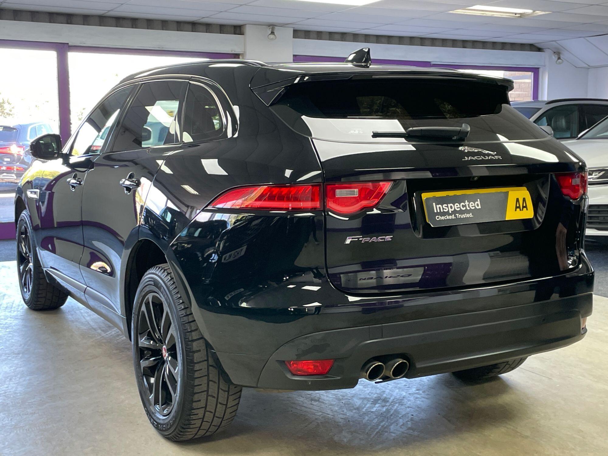 Jaguar F-Pace - Image 9