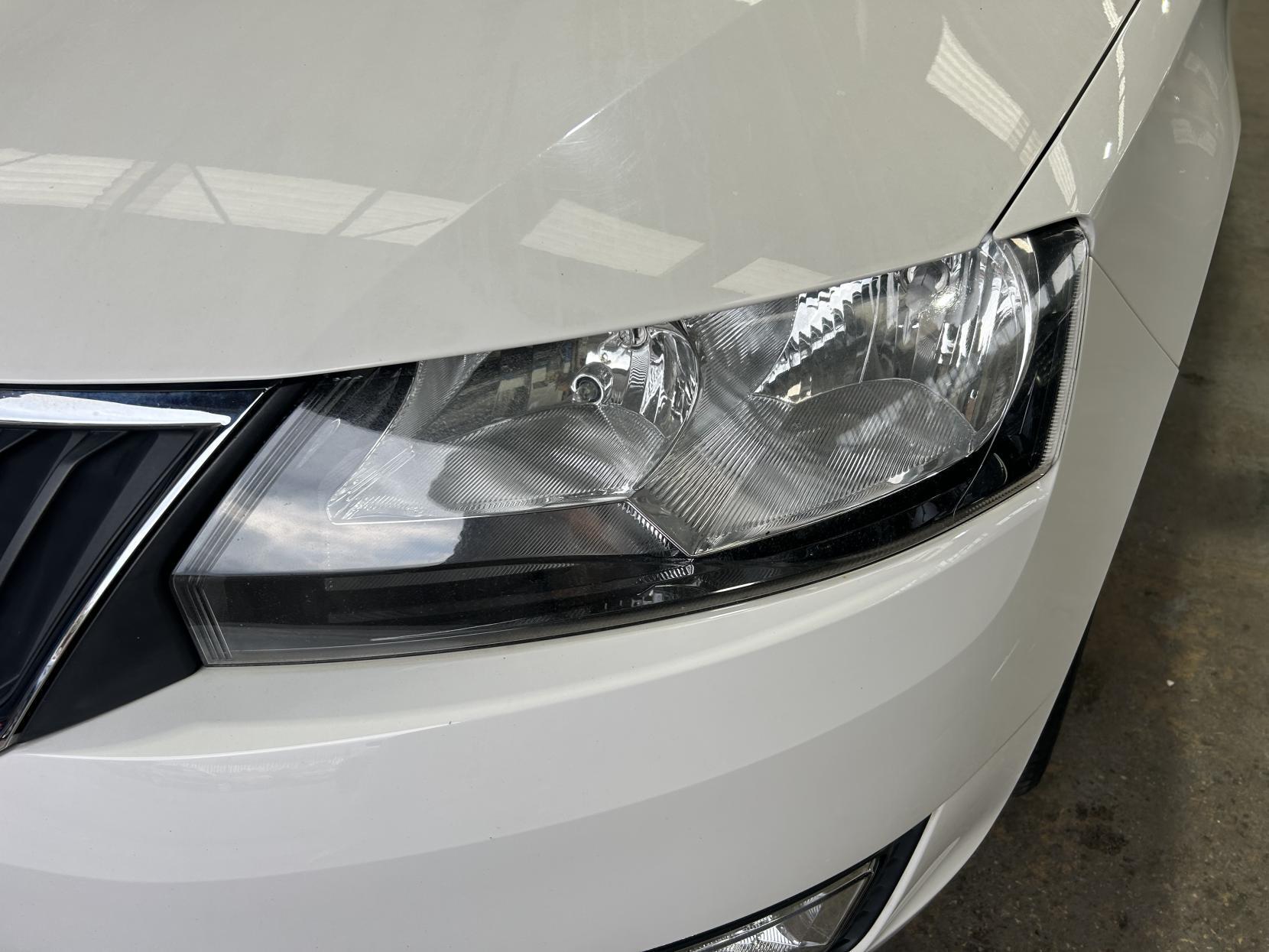 Skoda Rapid Spaceback - Image 10