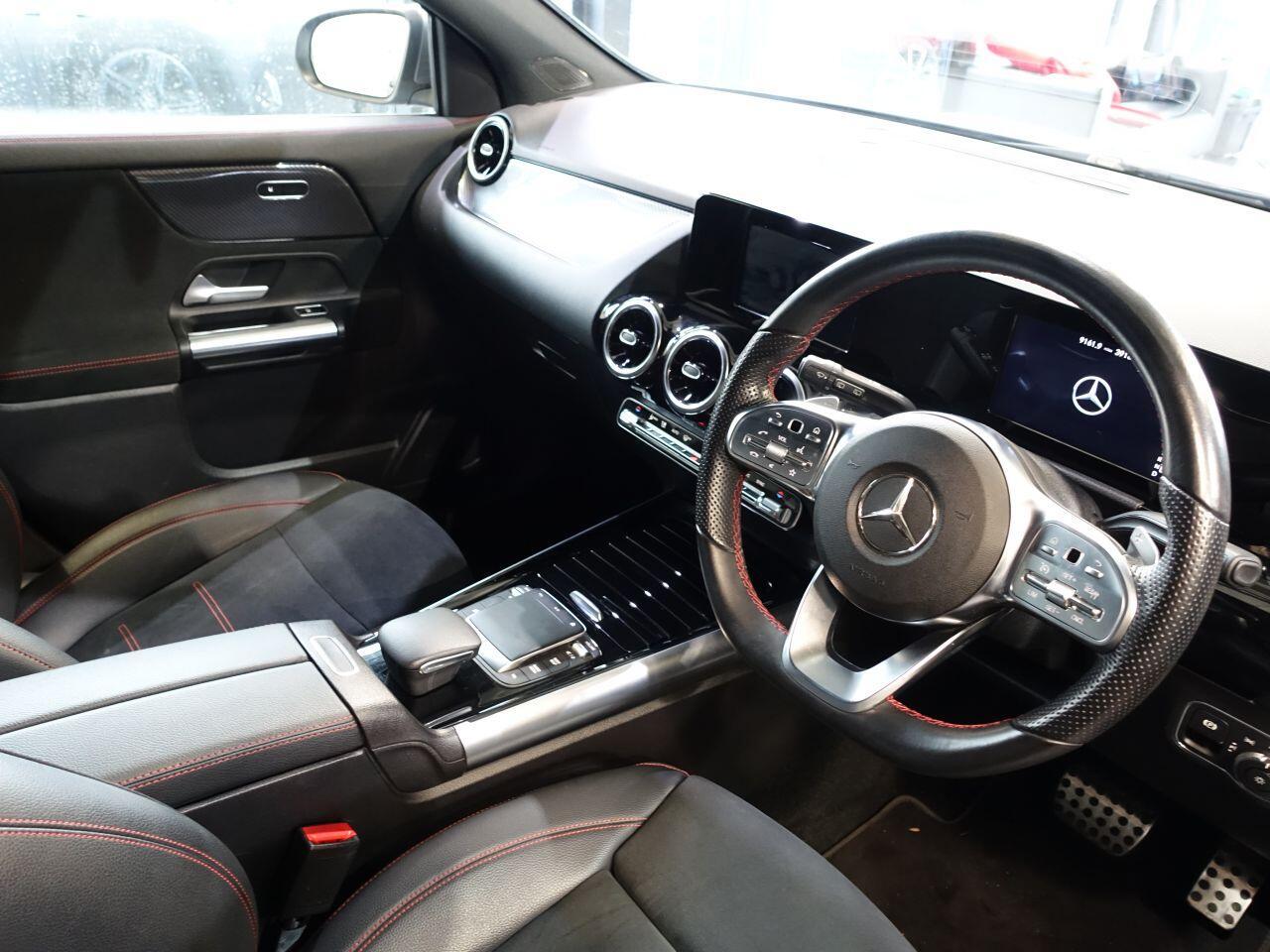 Mercedes-benz GLA - Image 2