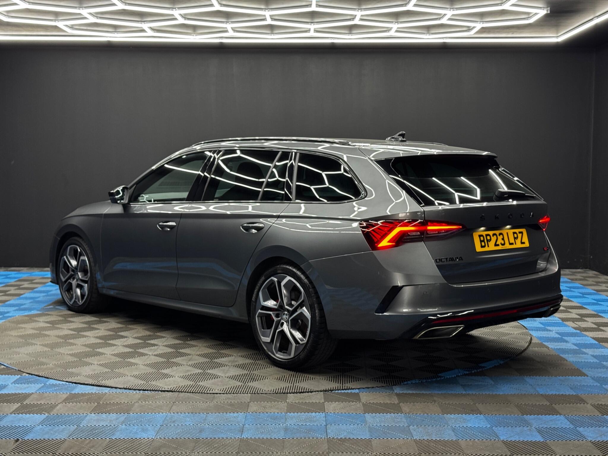 Skoda Octavia - Image 7