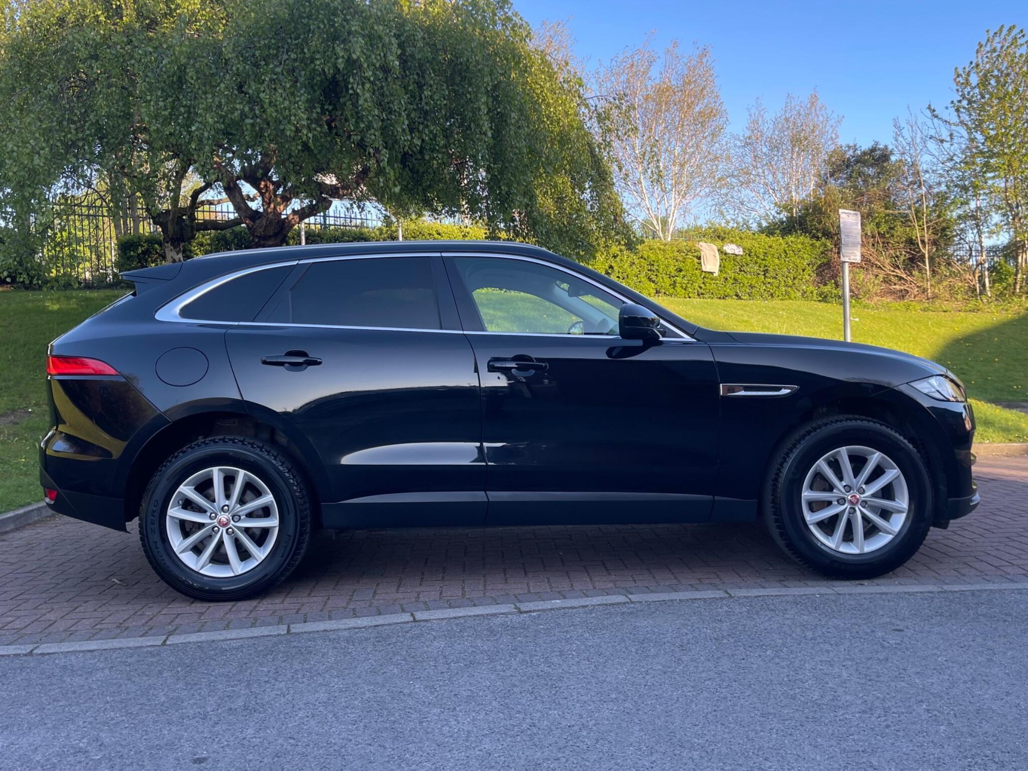 Jaguar F-Pace - Image 15