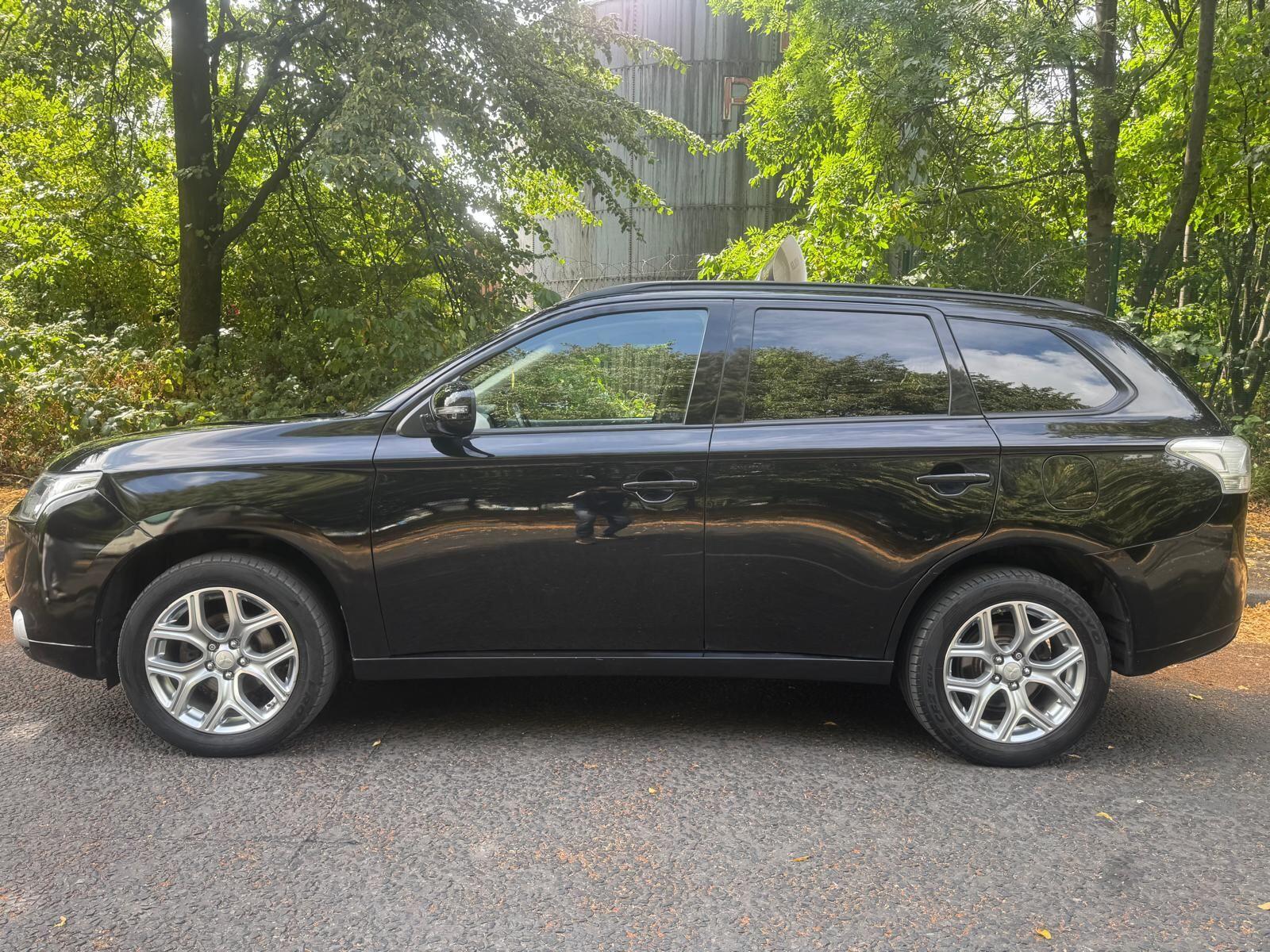 Mitsubishi Outlander - Image 9