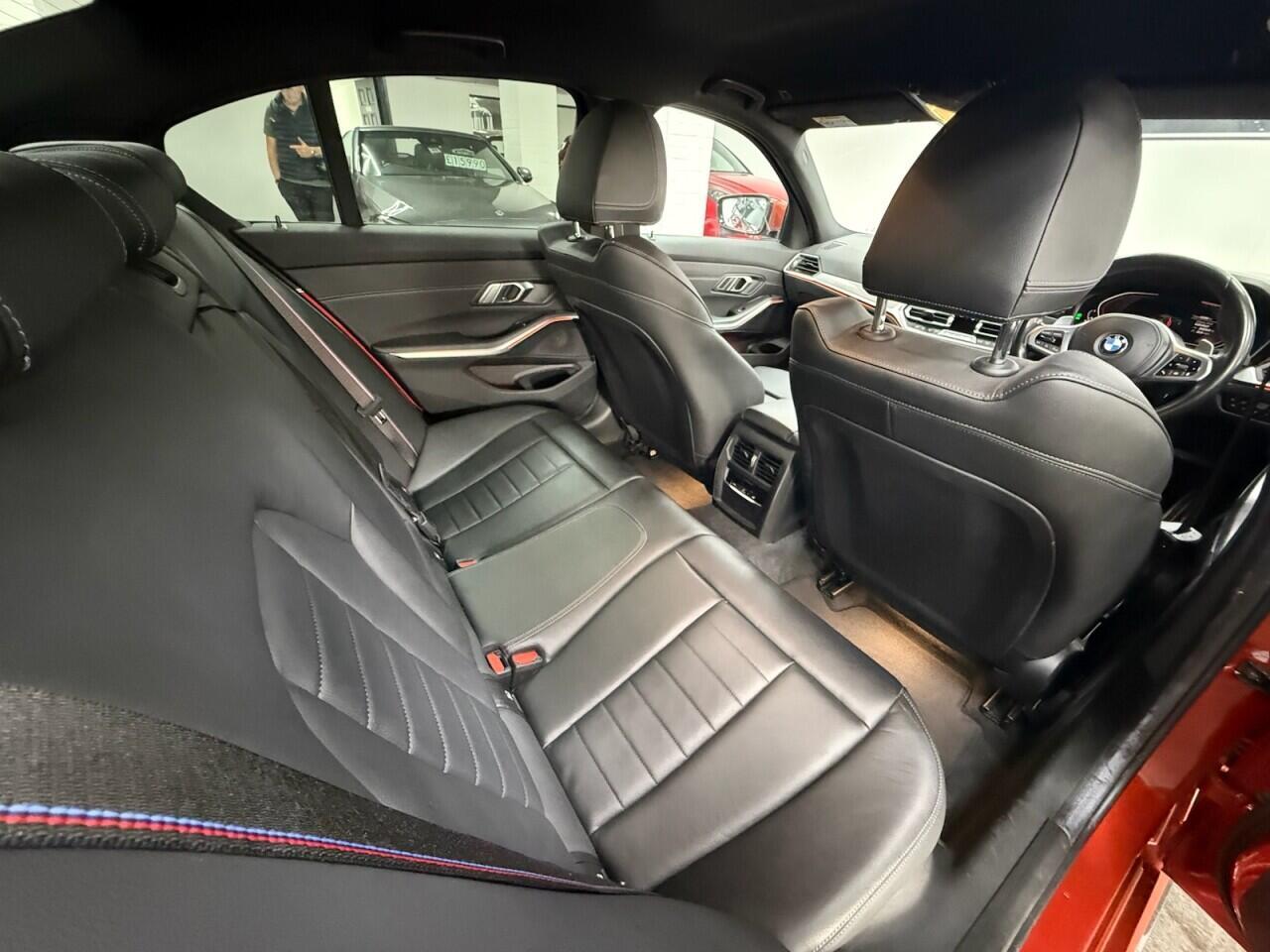 BMW 3 Series - Image 18