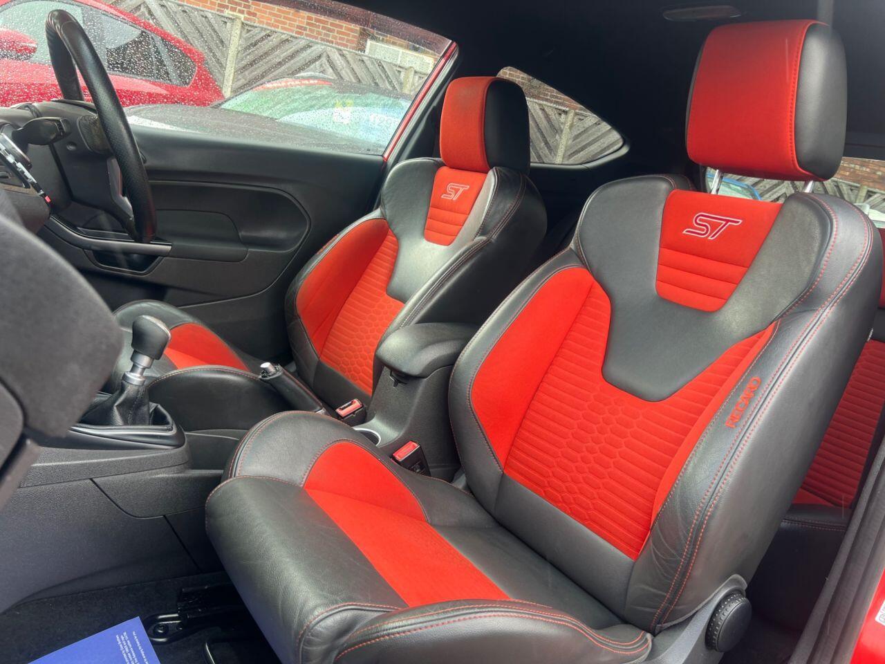 Ford Fiesta - Image 15