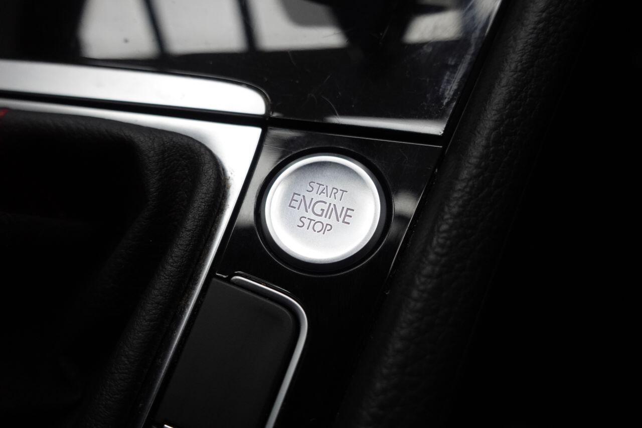 Volkswagen Golf - Image 40