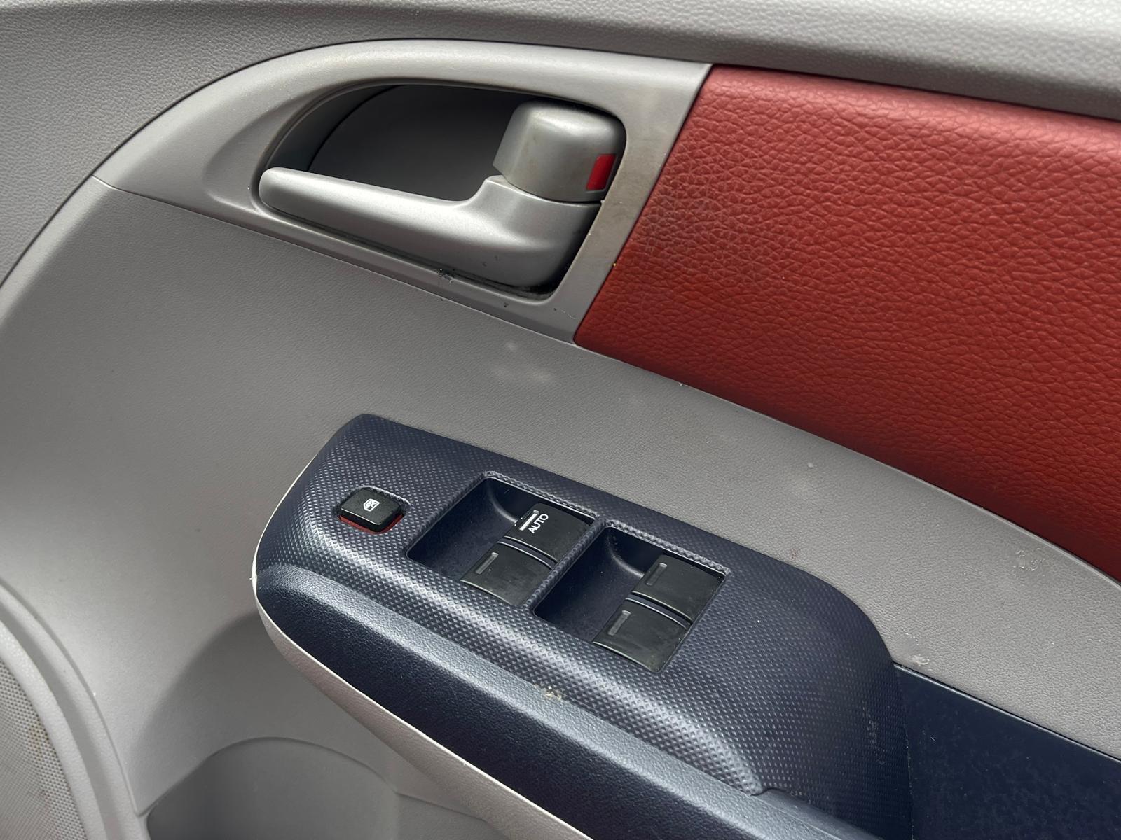 Honda Insight - Image 14