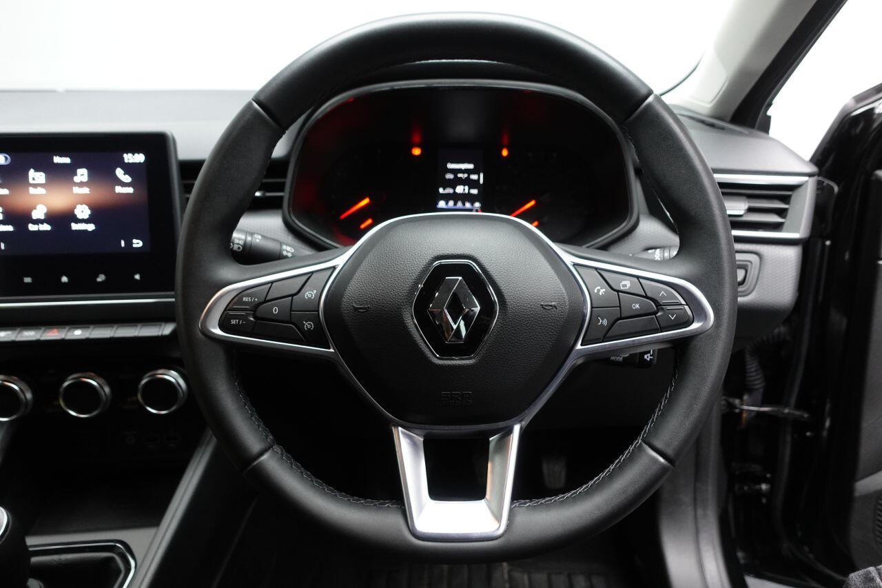 Renault Clio - Image 40