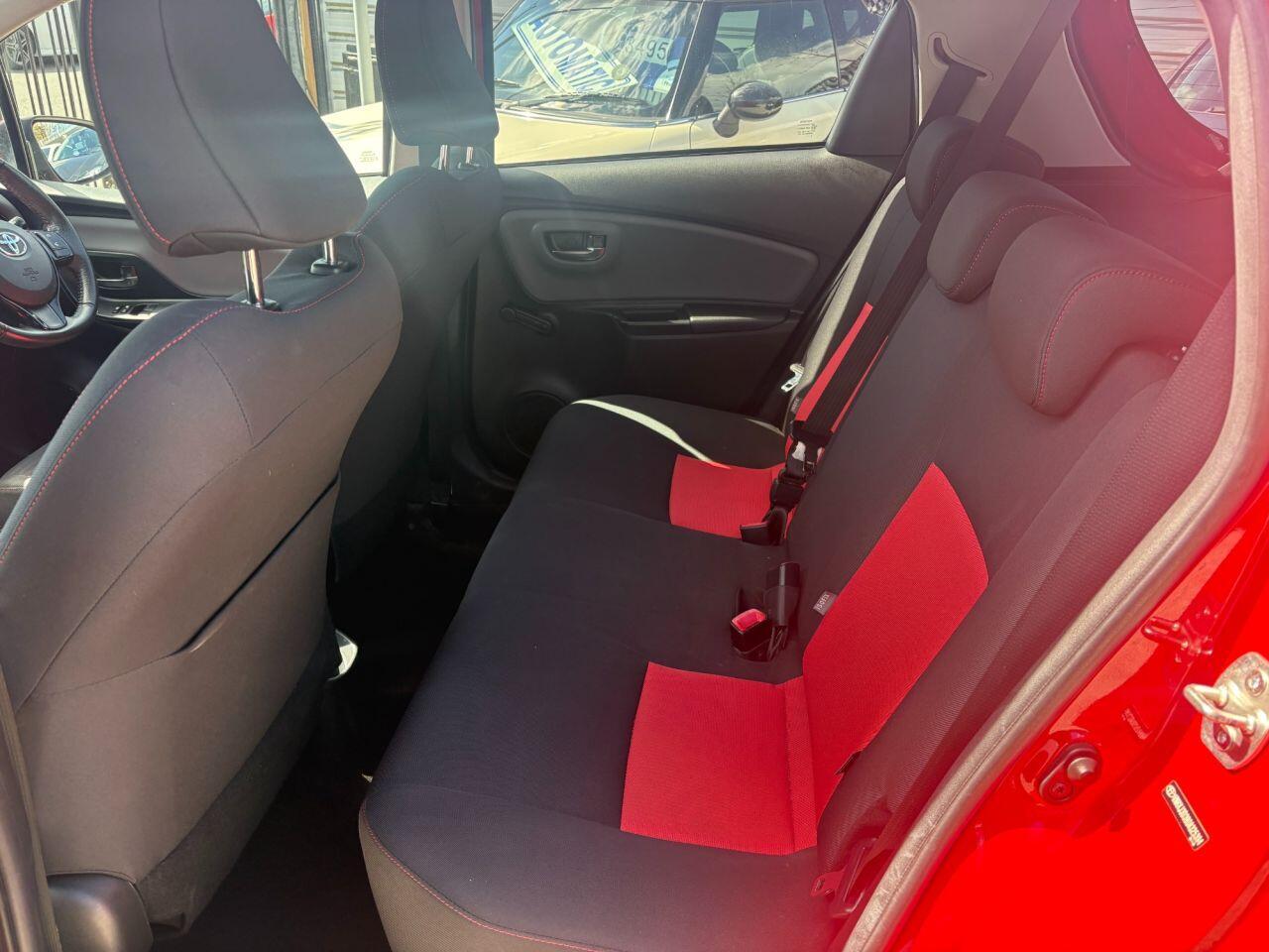 Toyota Yaris - Image 18