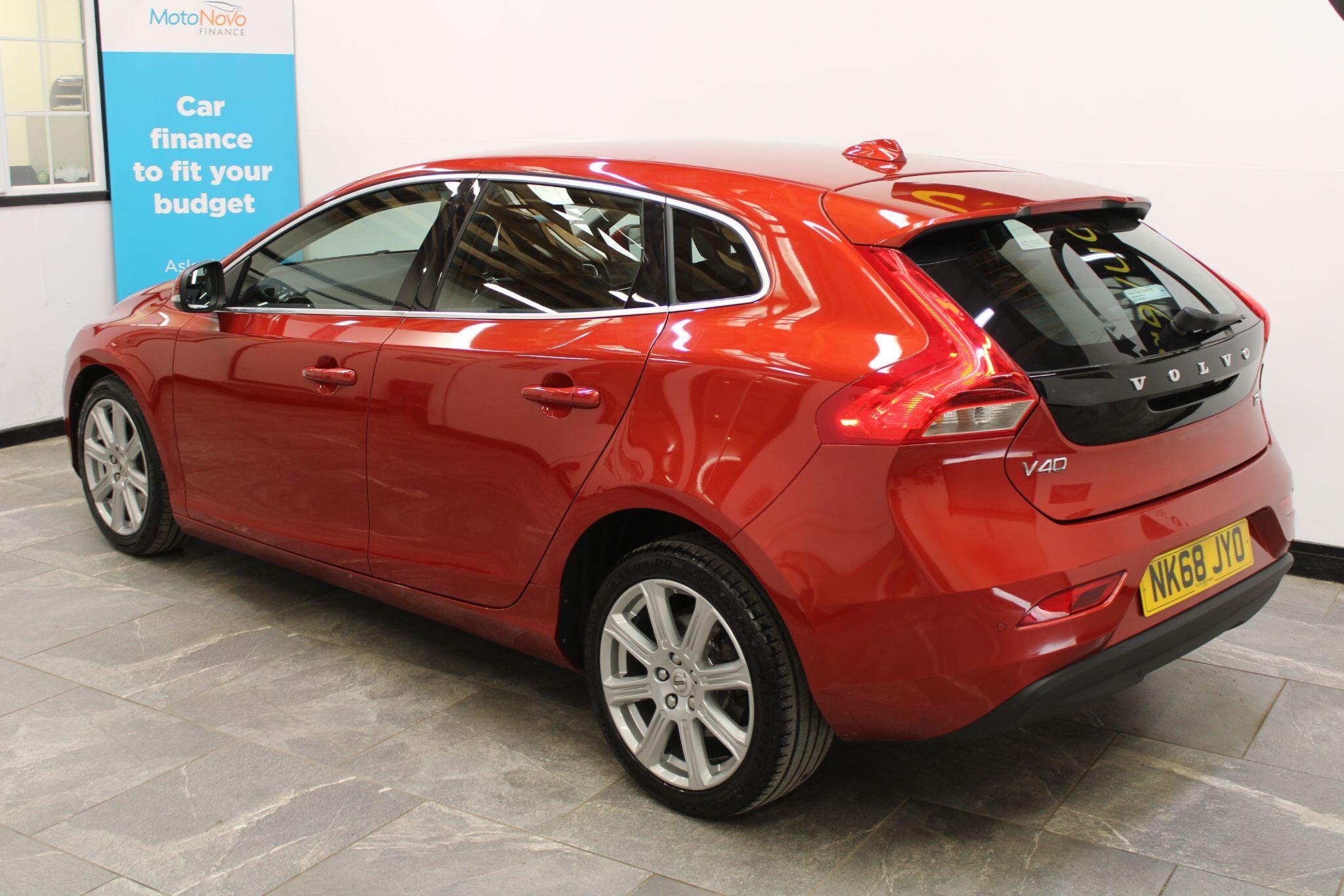 Volvo V40 - Image 20