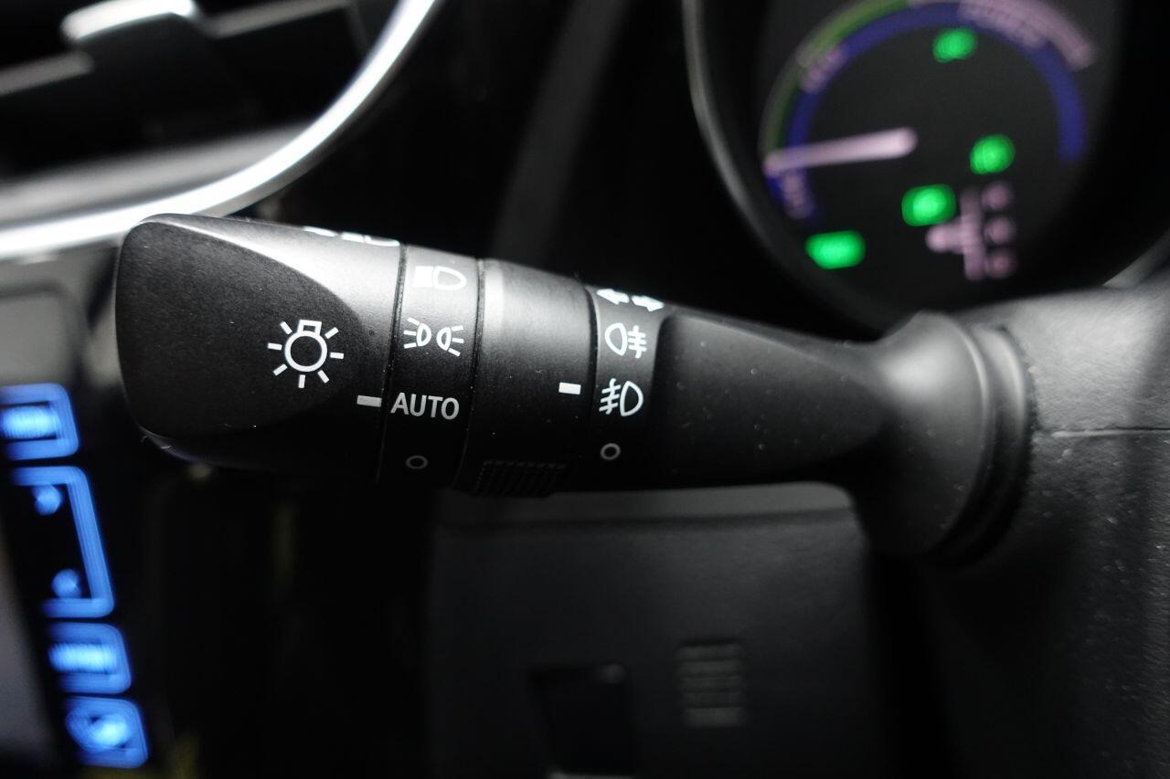 Toyota Auris - Image 30