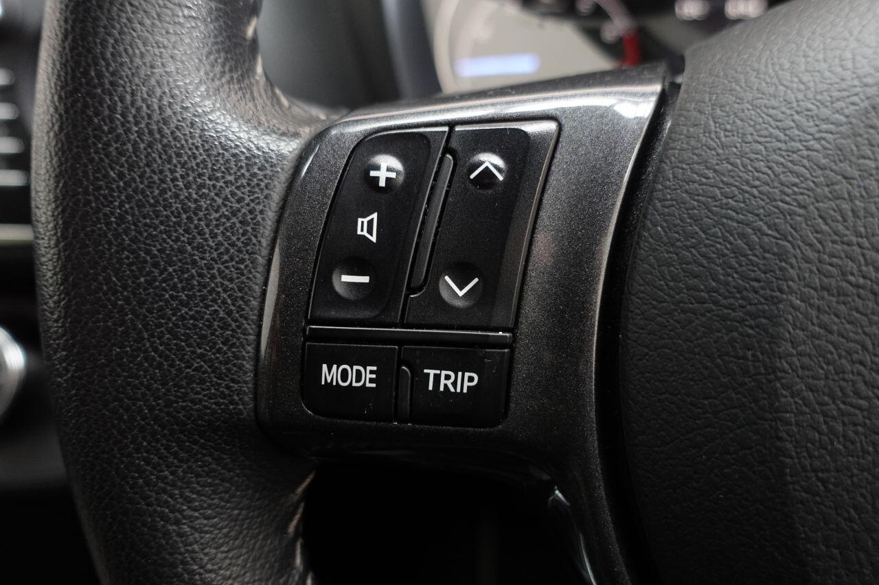 Toyota Yaris - Image 29