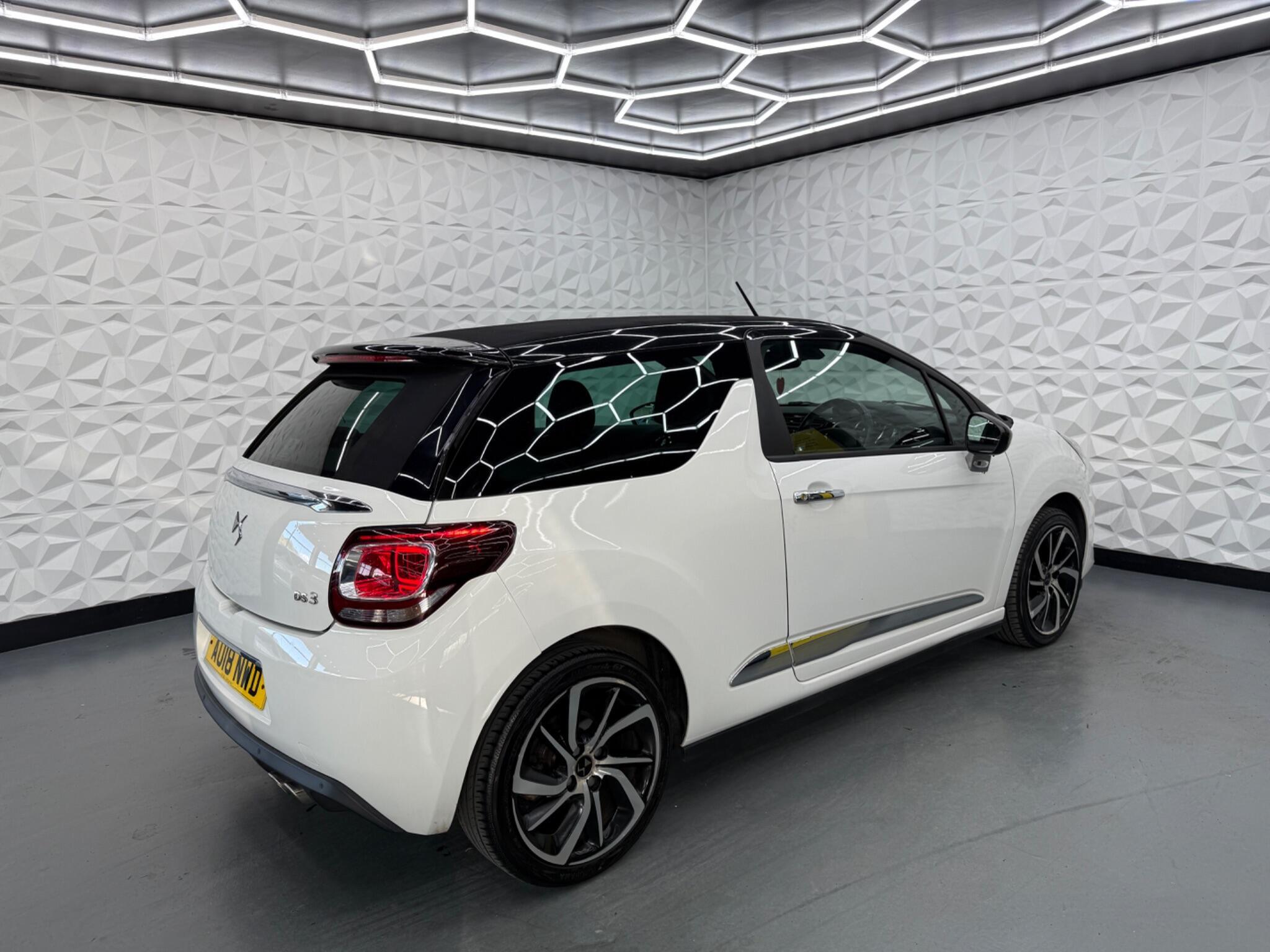 DS AUTOMOBILES DS 3 CABRIO - Image 14