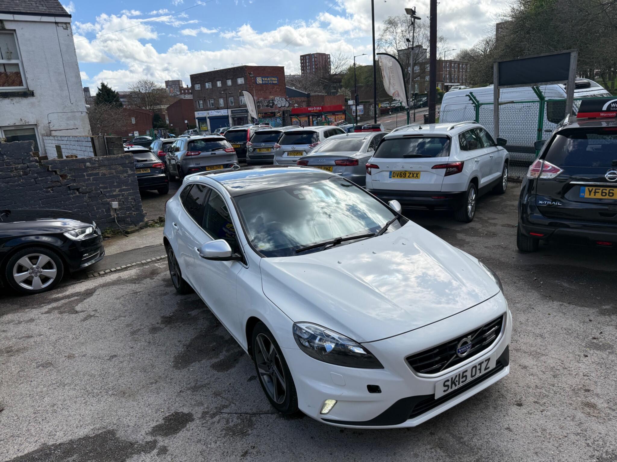 Volvo V40 - Image 29
