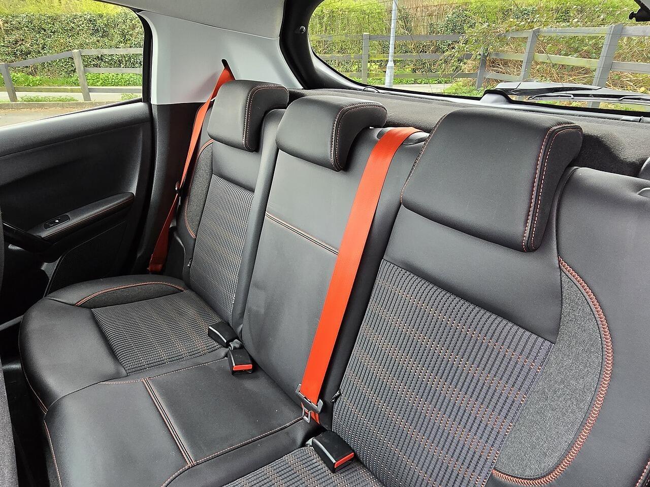 Peugeot 208 - Image 7