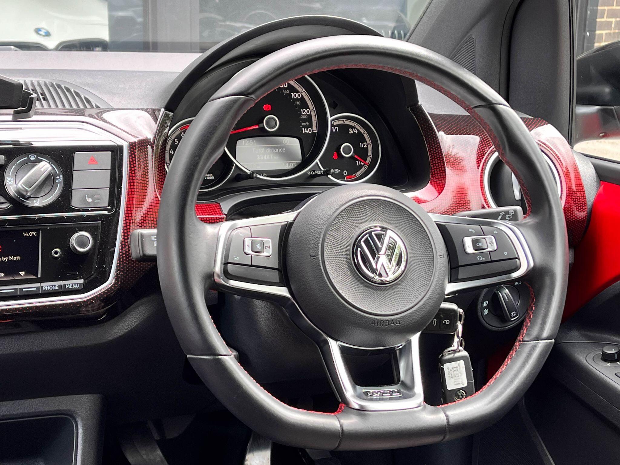 Volkswagen up! - Image 12