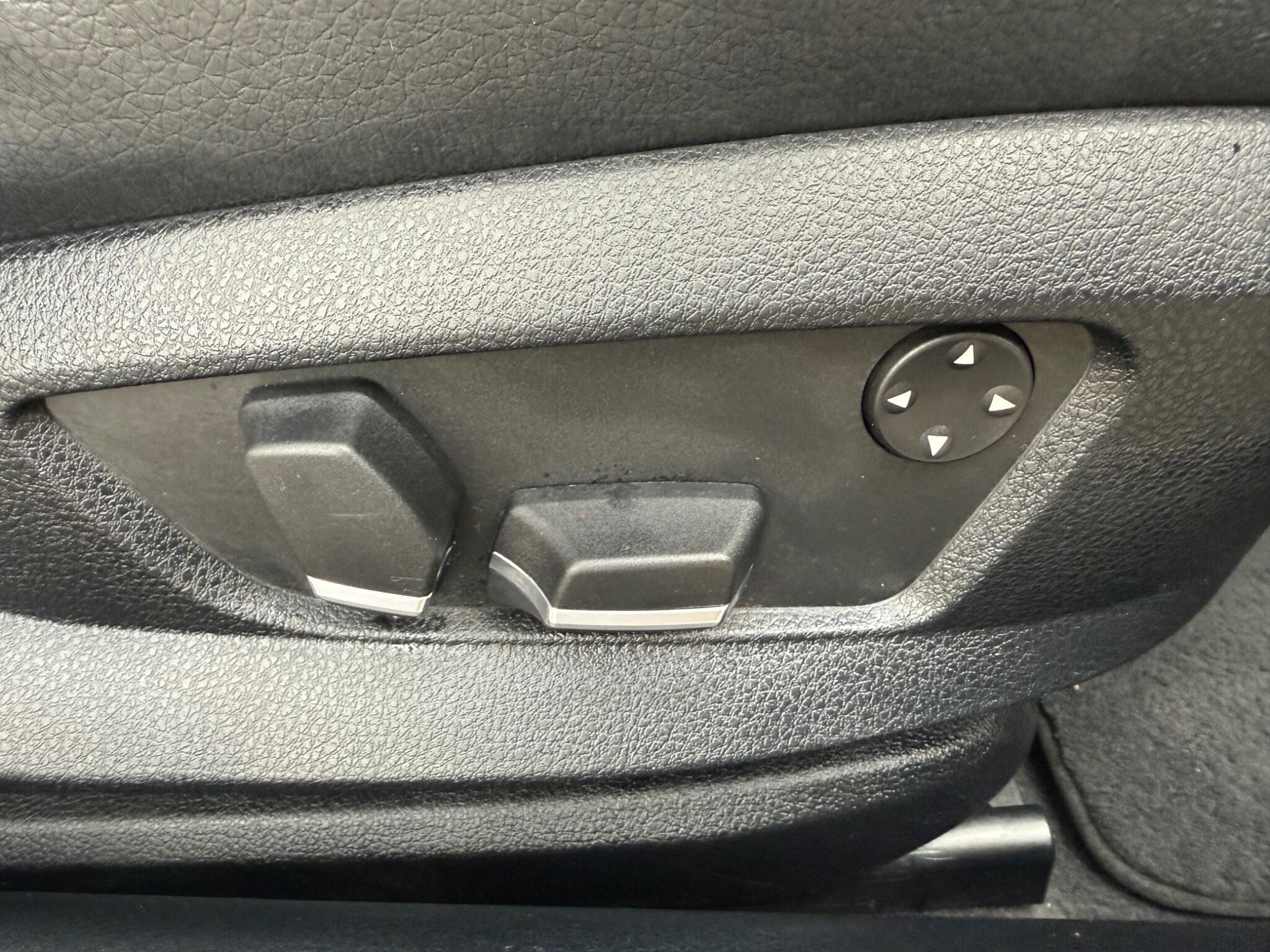 BMW 5 Series - Image 33