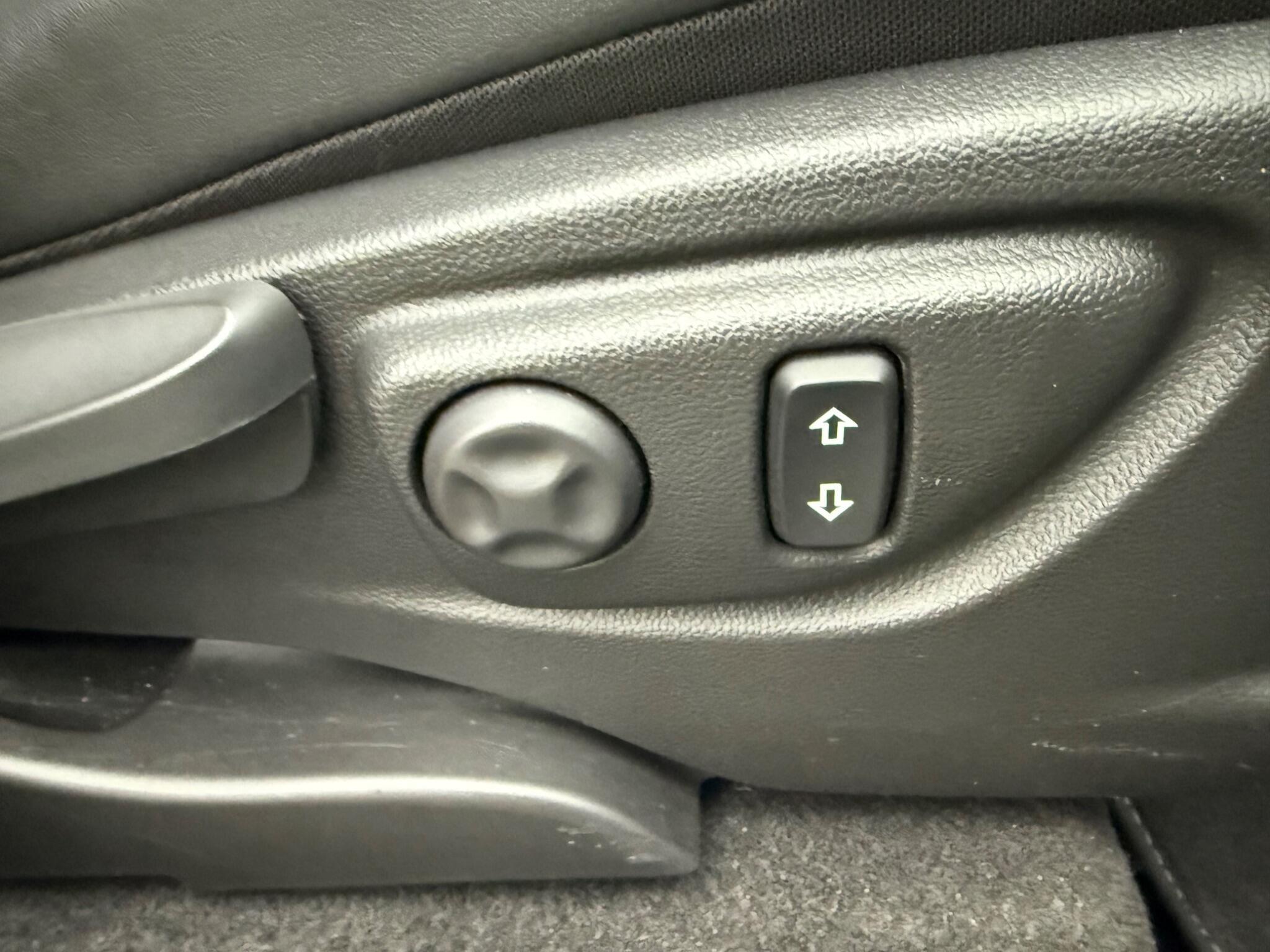 Vauxhall Mokka - Image 11