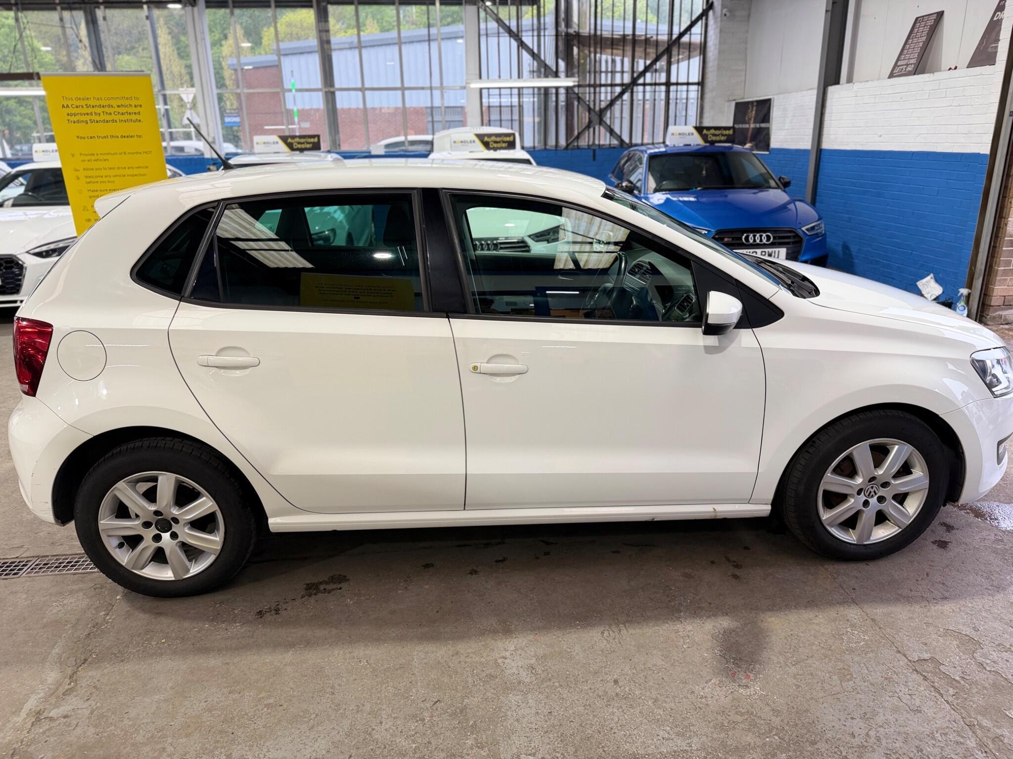 Volkswagen Polo - Image 10