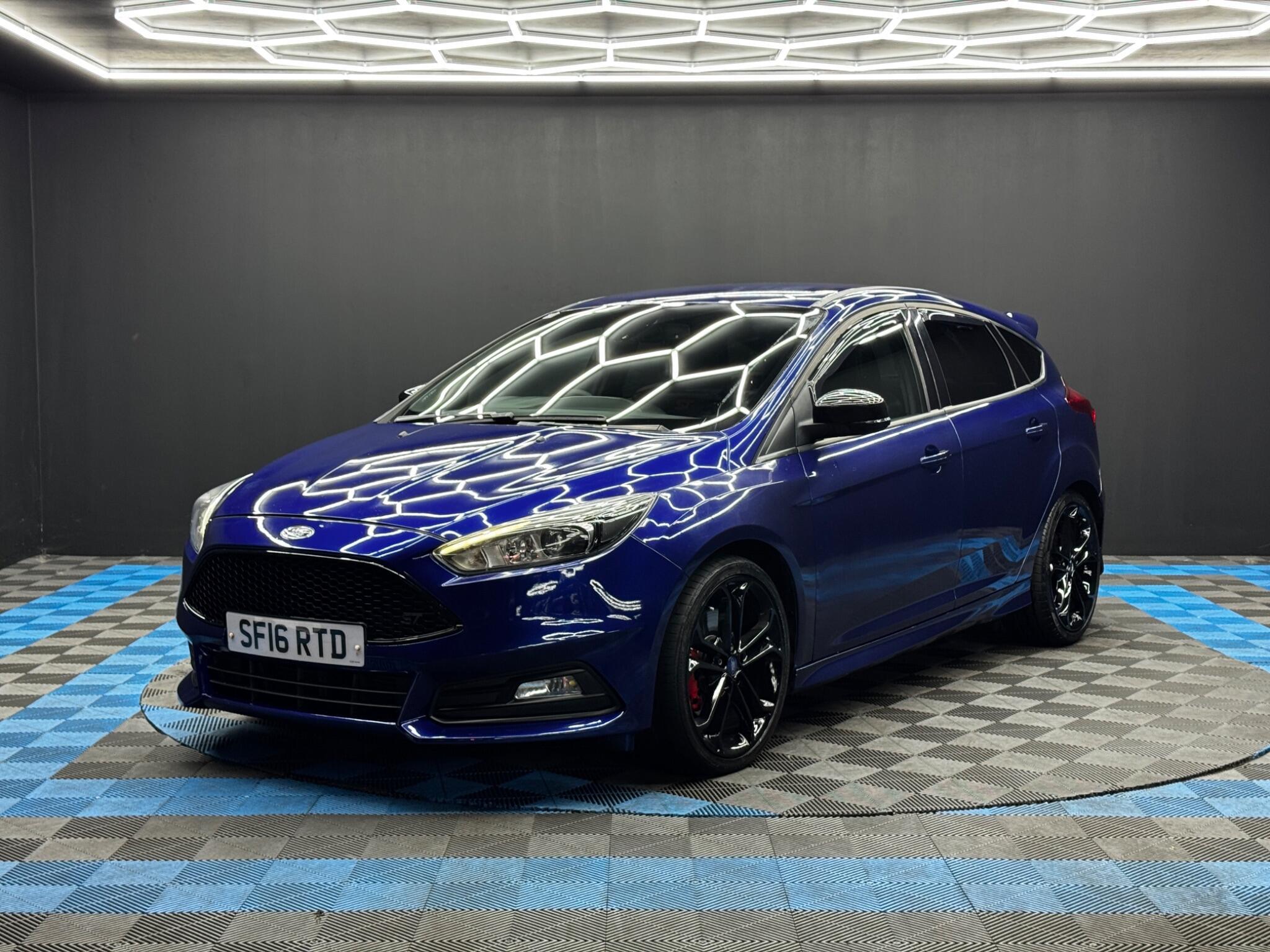 Ford Focus - Image 3