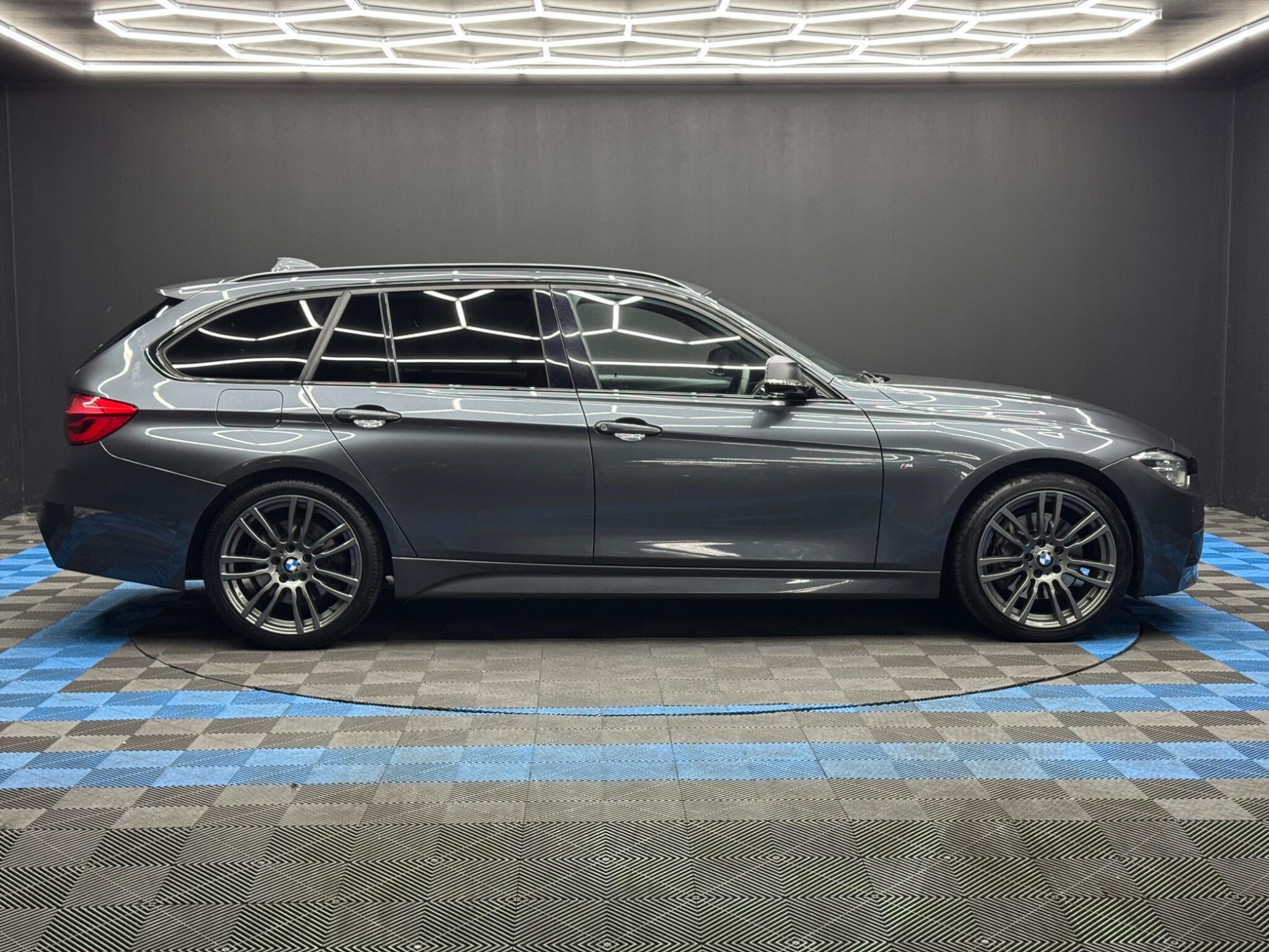 BMW 3 Series - Image 4