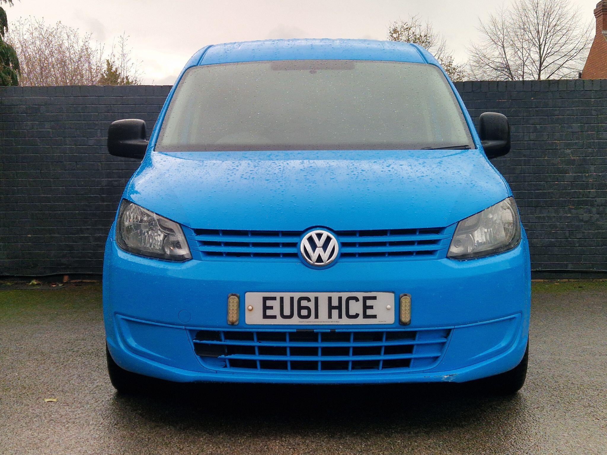 Volkswagen Caddy Maxi - Image 17