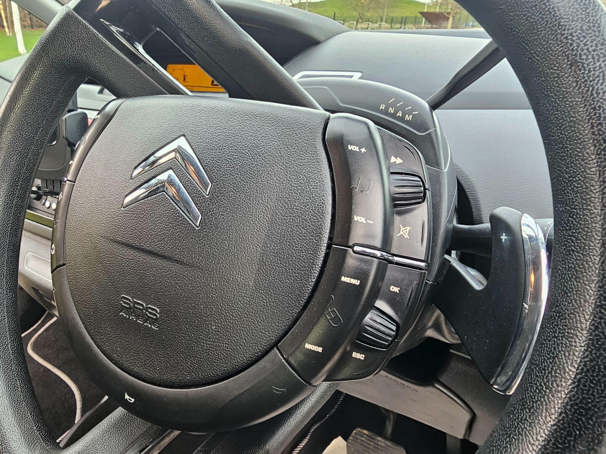 Citroen C4 Picasso - Image 24