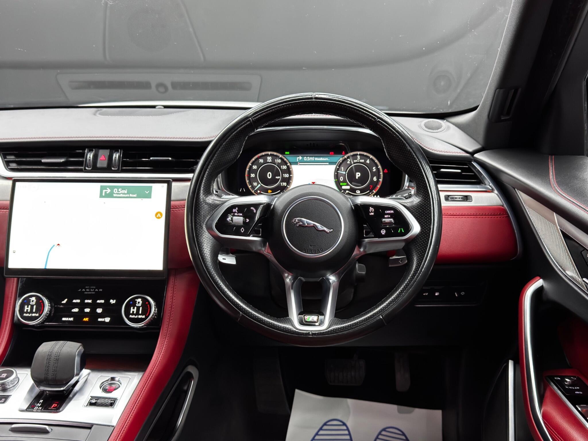 Jaguar F-Pace - Image 18