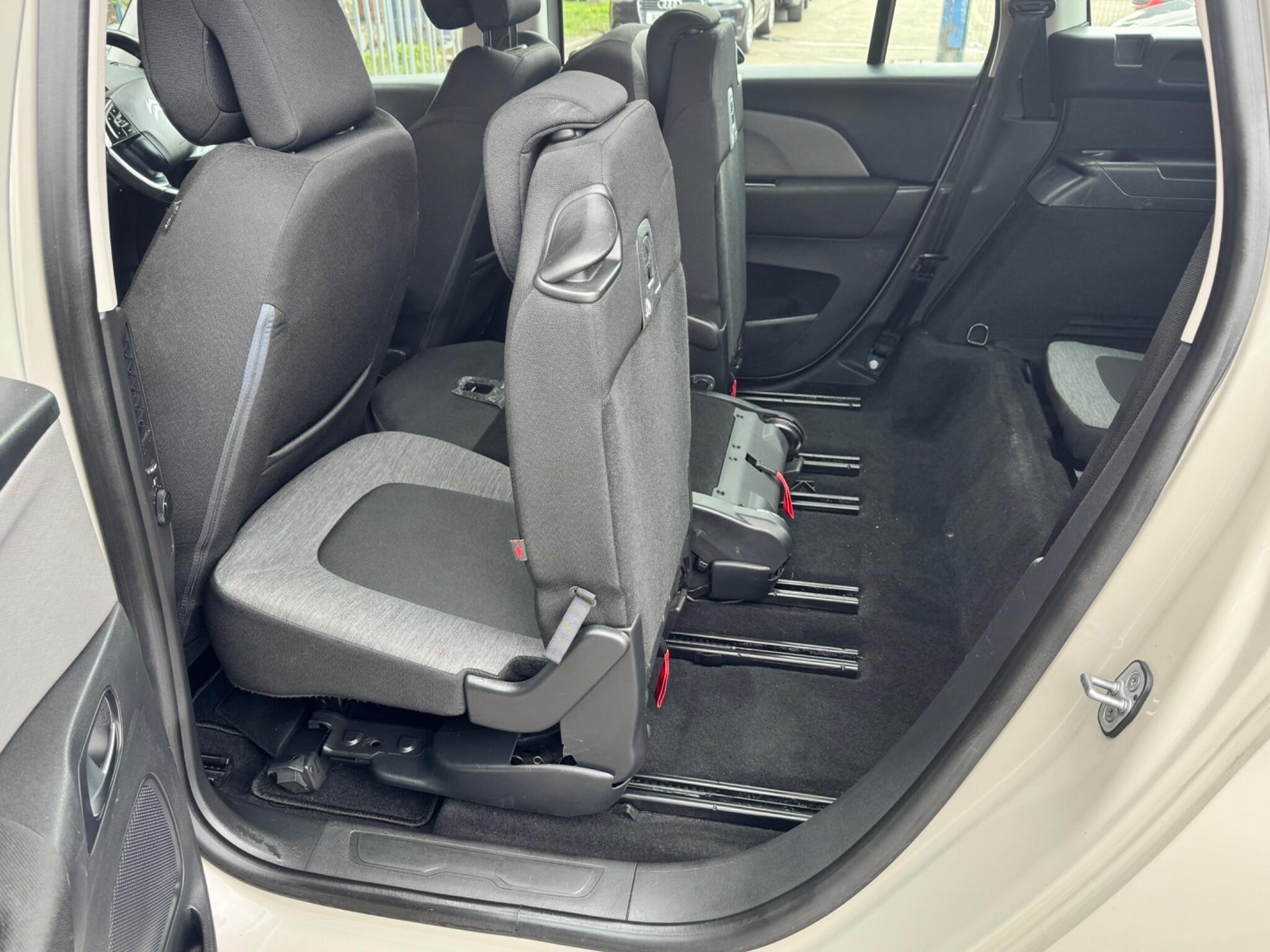 Citroen Grand C4 Picasso - Image 30