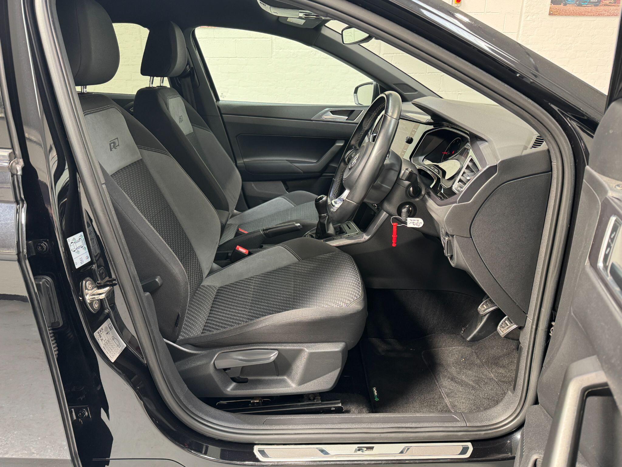 Volkswagen Polo - Image 18