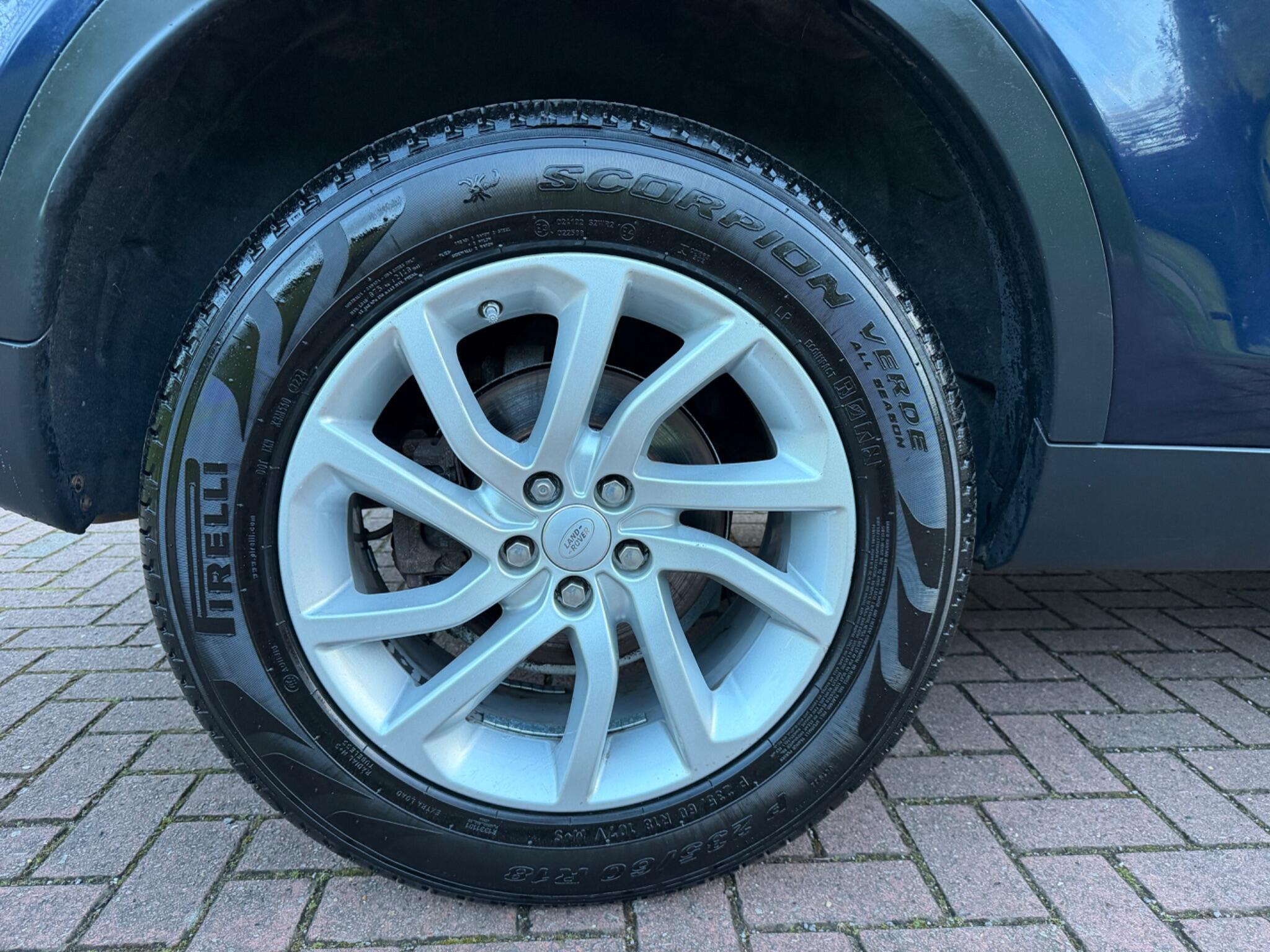 Land Rover DISCOVERY SPORT - Image 19