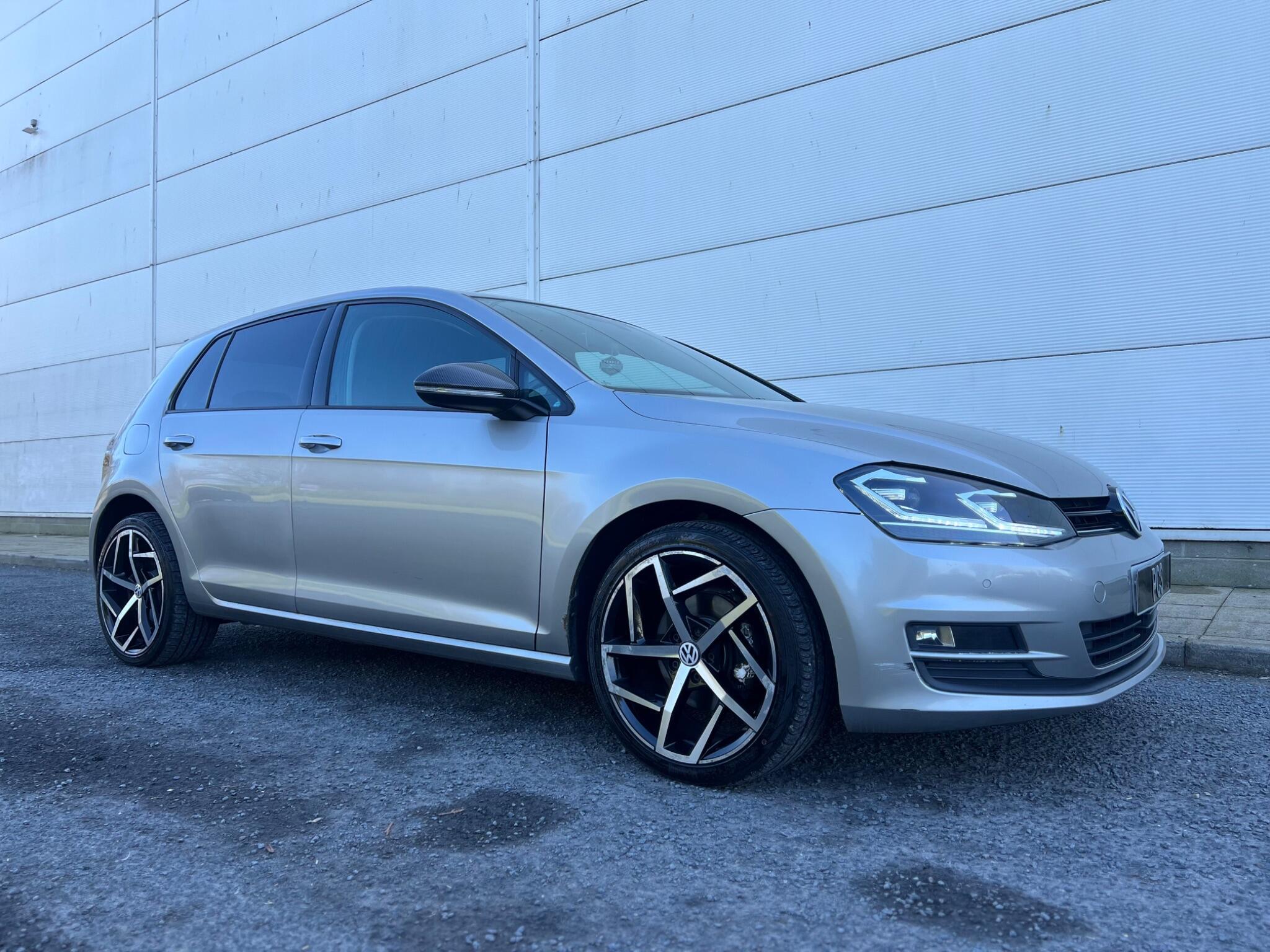 Volkswagen Golf - Image 32