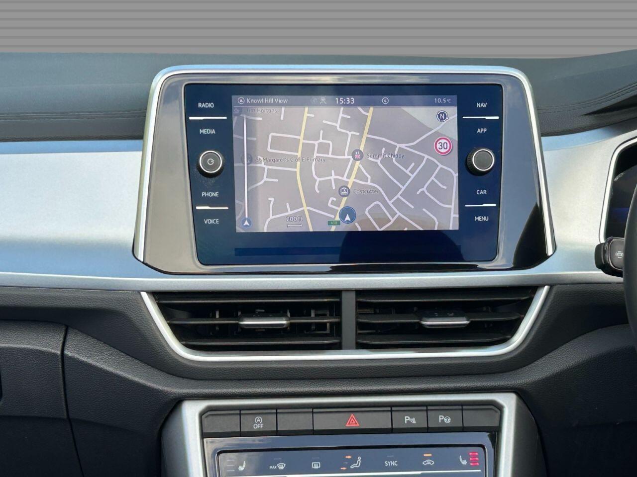 Volkswagen T-Roc - Image 34