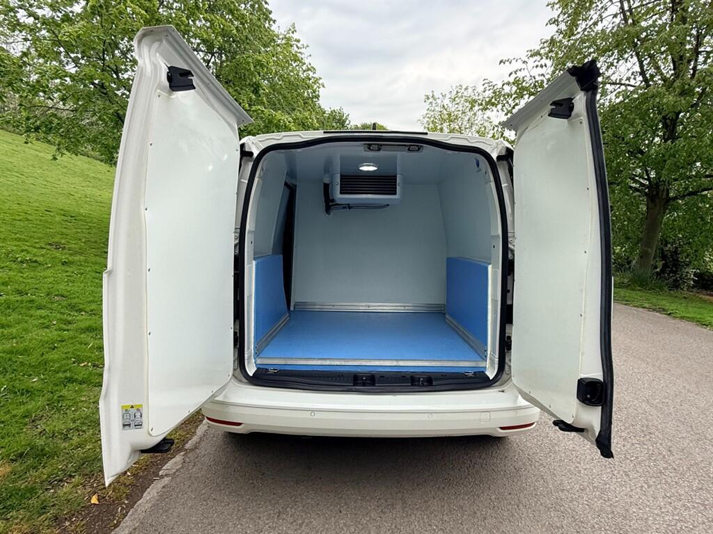 Volkswagen Caddy - Image 4