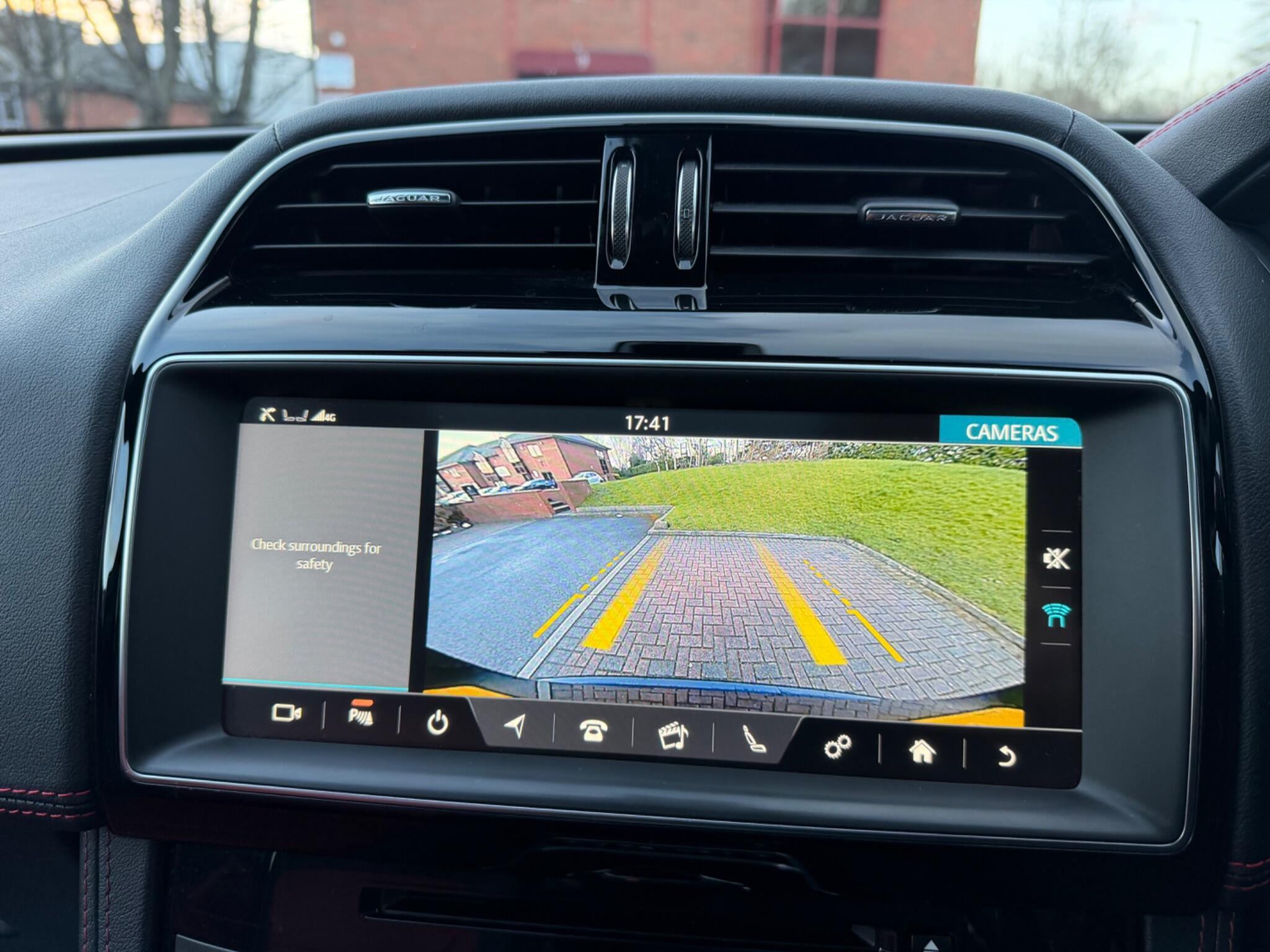 Jaguar F-Pace - Image 68