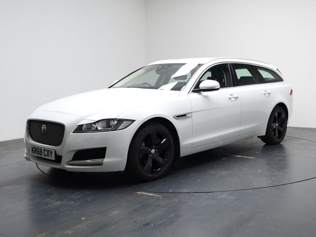 Jaguar XF - Image 6