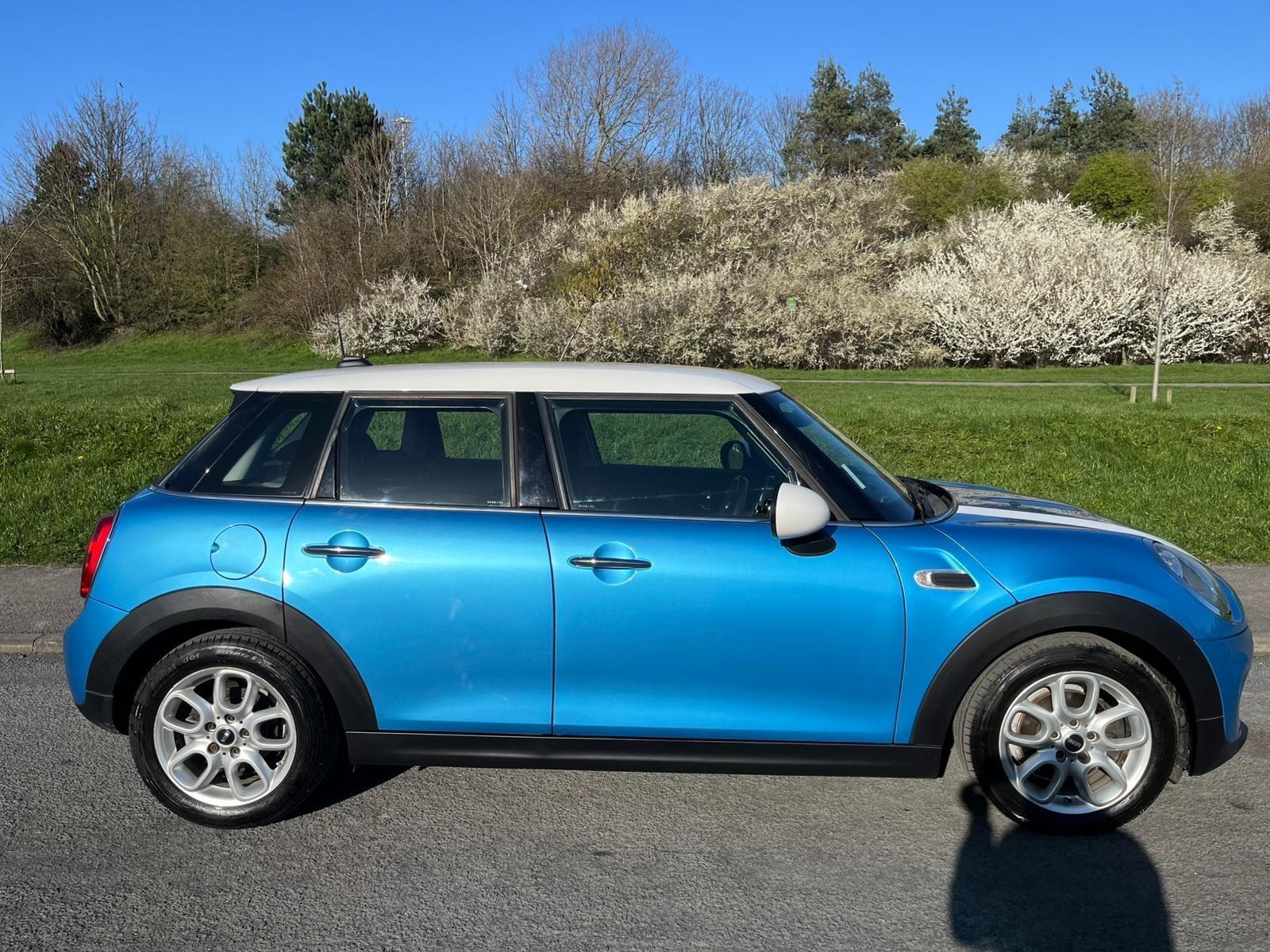 MINI Hatch - Image 3