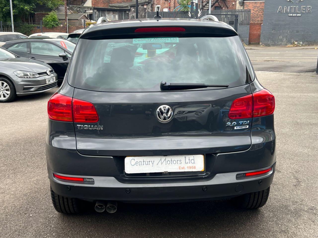 Volkswagen Tiguan - Image 14
