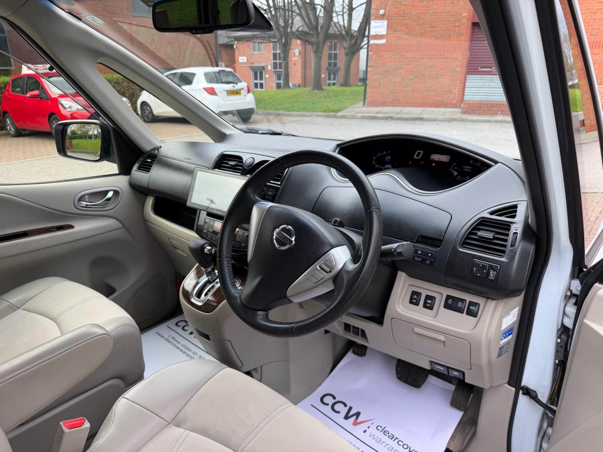 Nissan Serena - Image 37