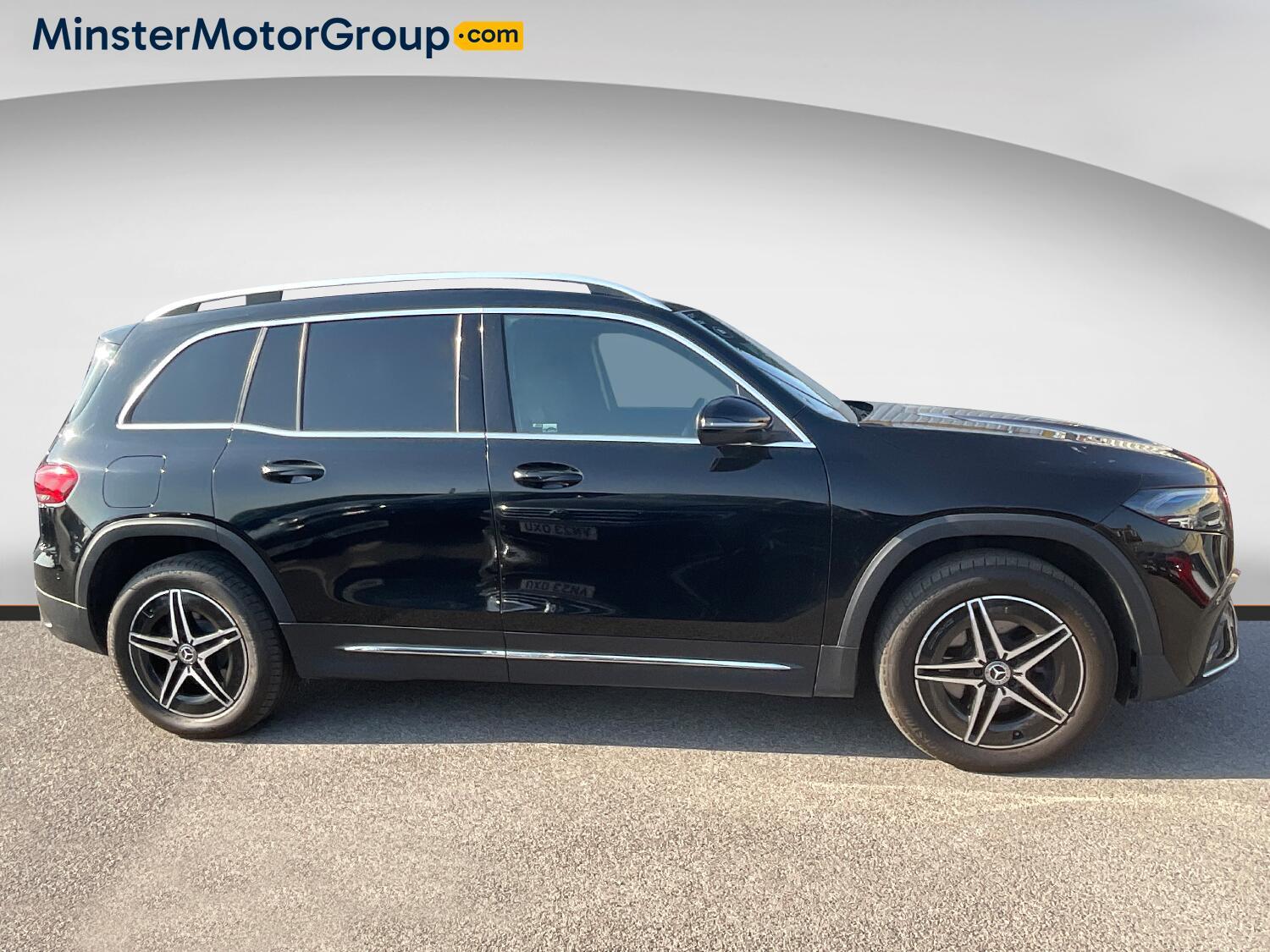 Mercedes Eqb - Image 2