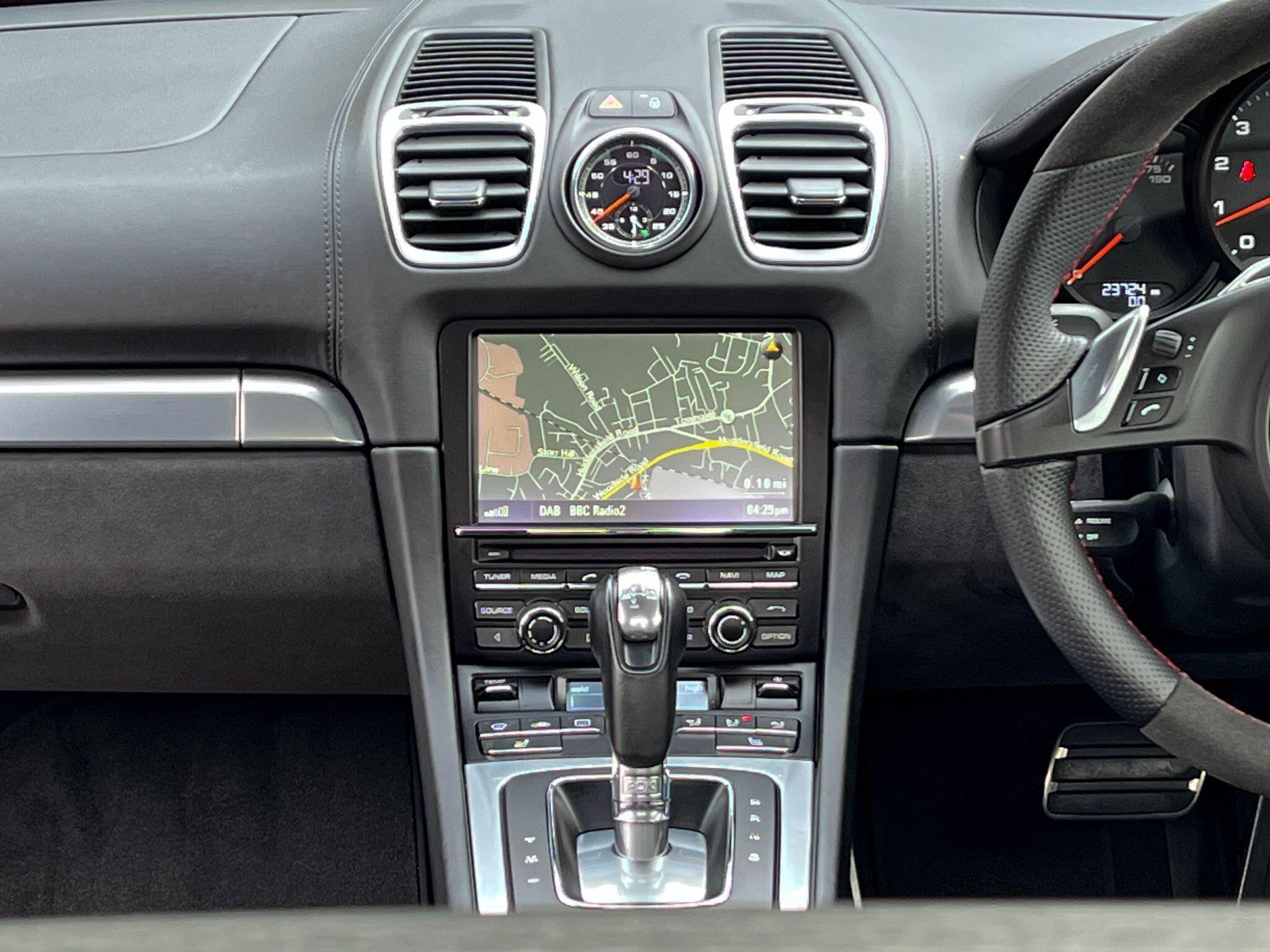 Porsche Cayman - Image 9