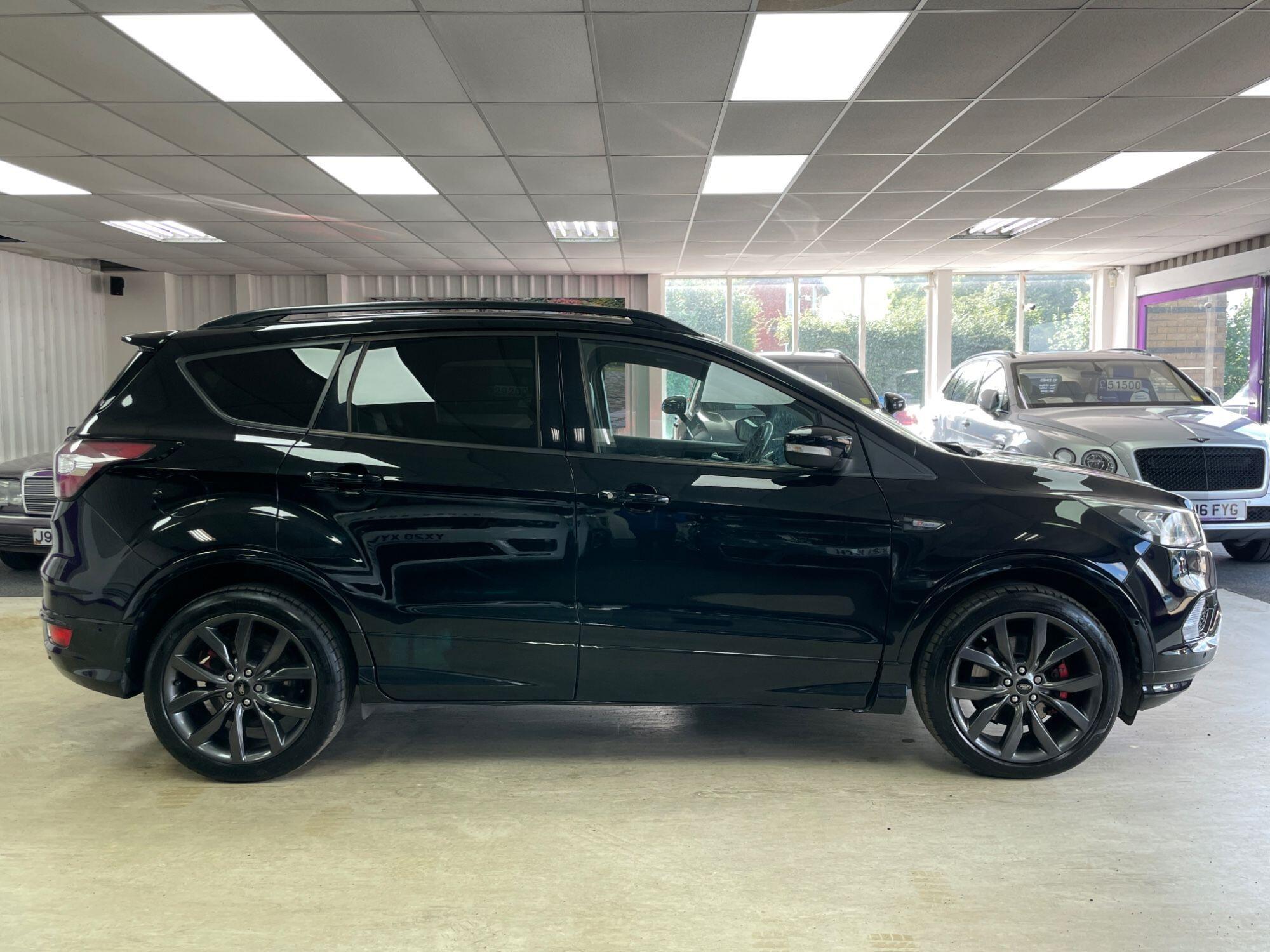 Ford Kuga - Image 10