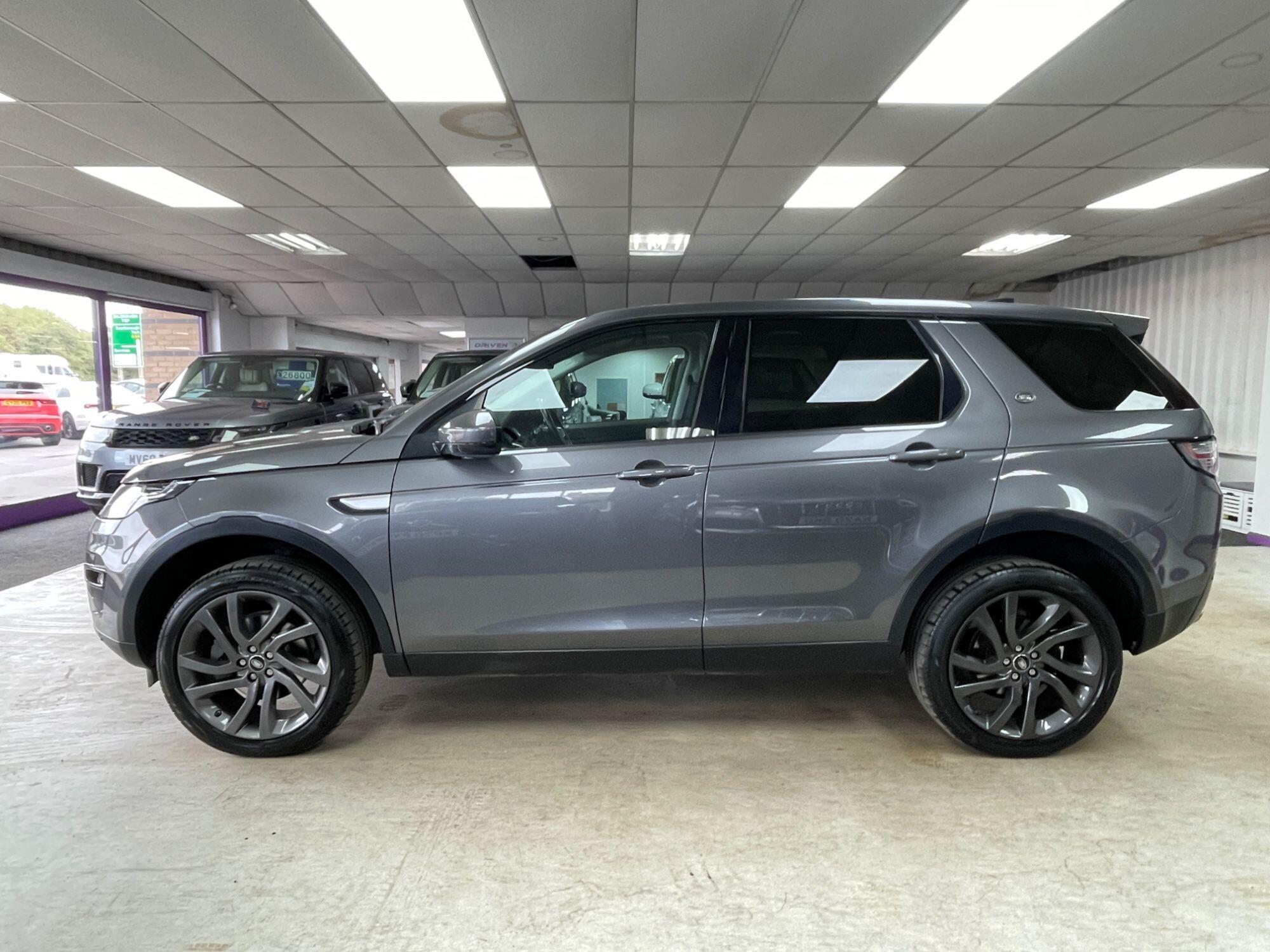 Land Rover DISCOVERY SPORT - Image 12