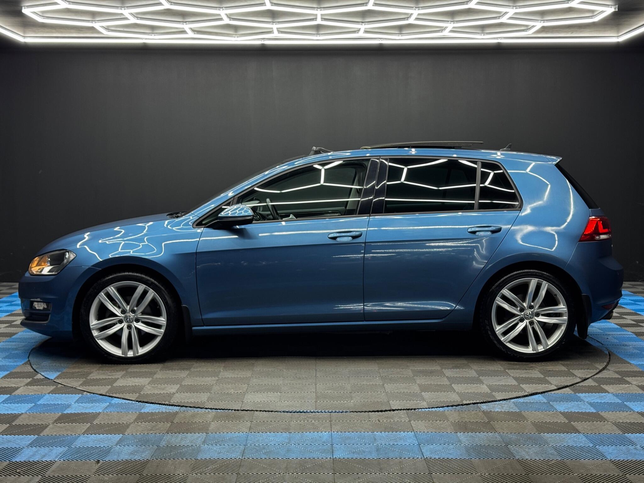 Volkswagen Golf - Image 8
