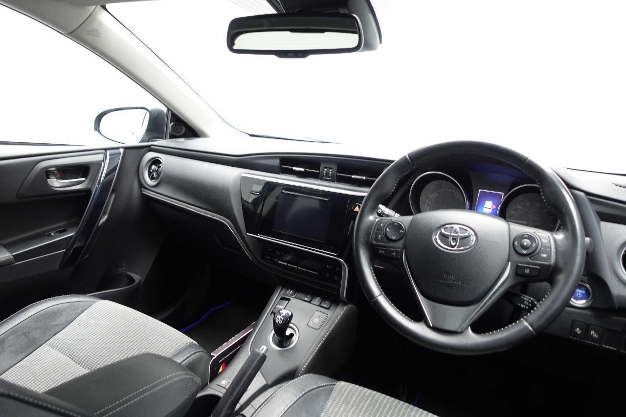 Toyota Auris - Image 20