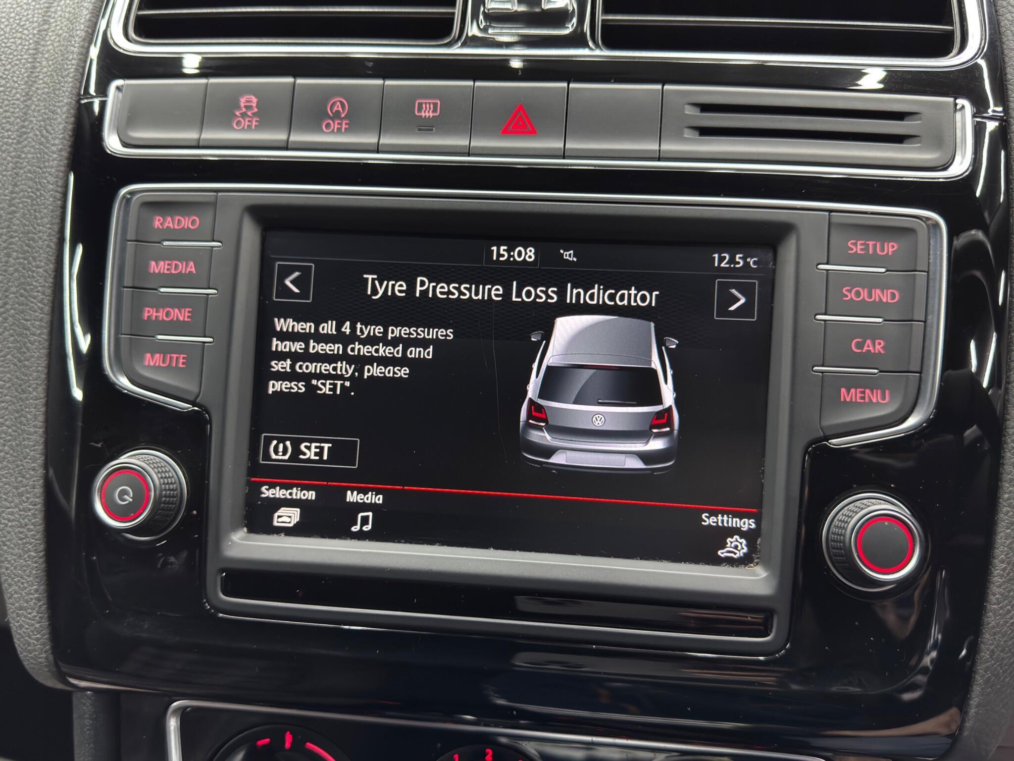 Volkswagen Polo - Image 31