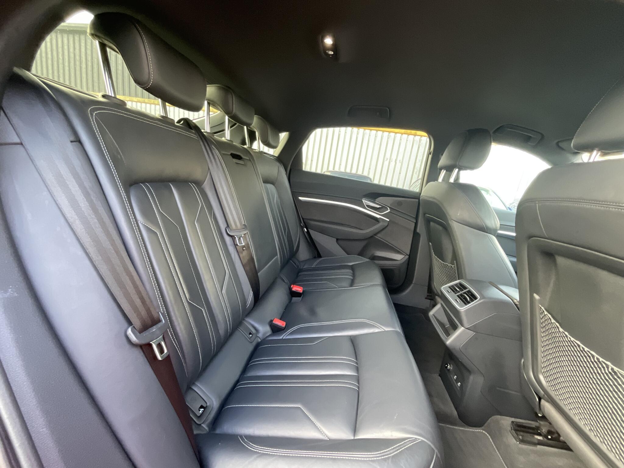 Audi E-Tron - Image 10