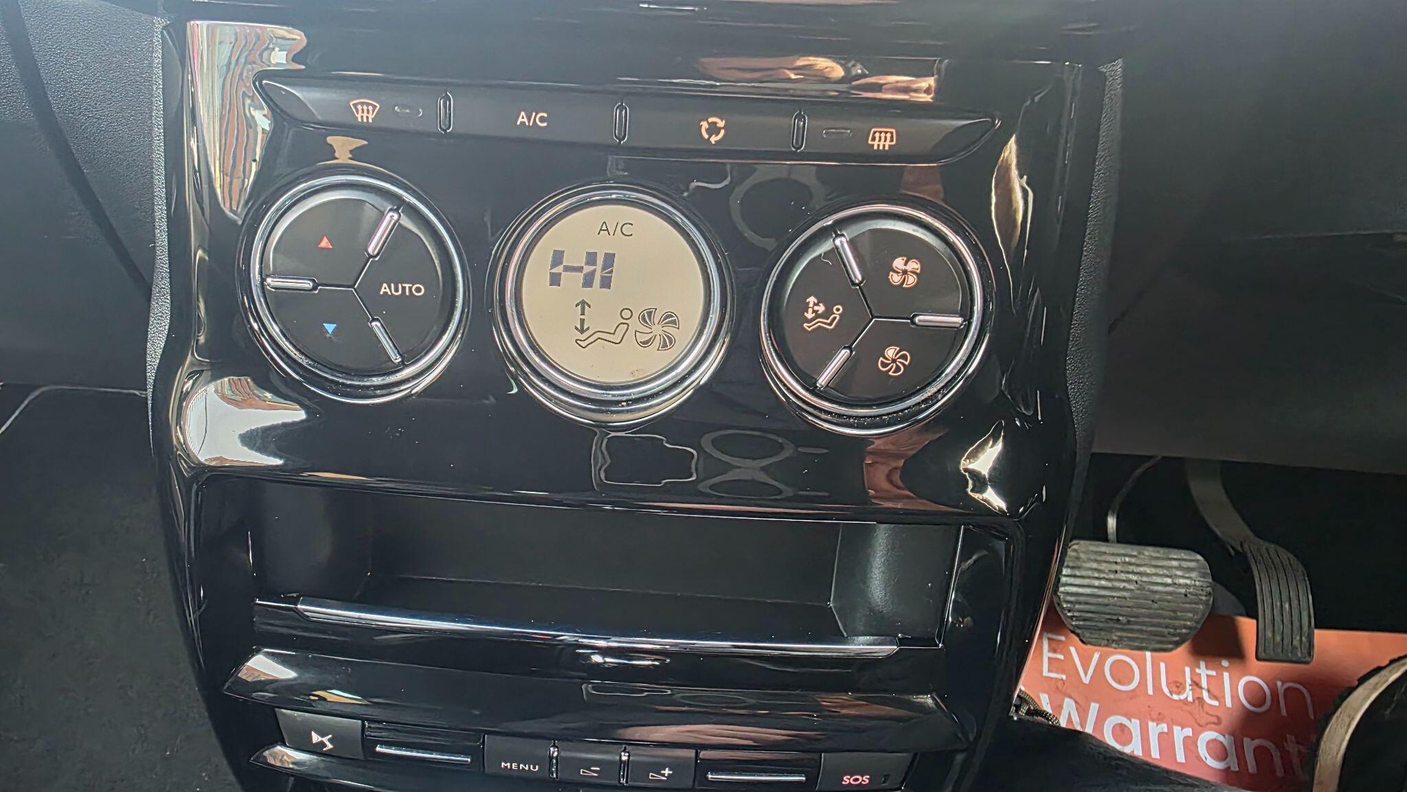 DS AUTOMOBILES DS 3 - Image 28